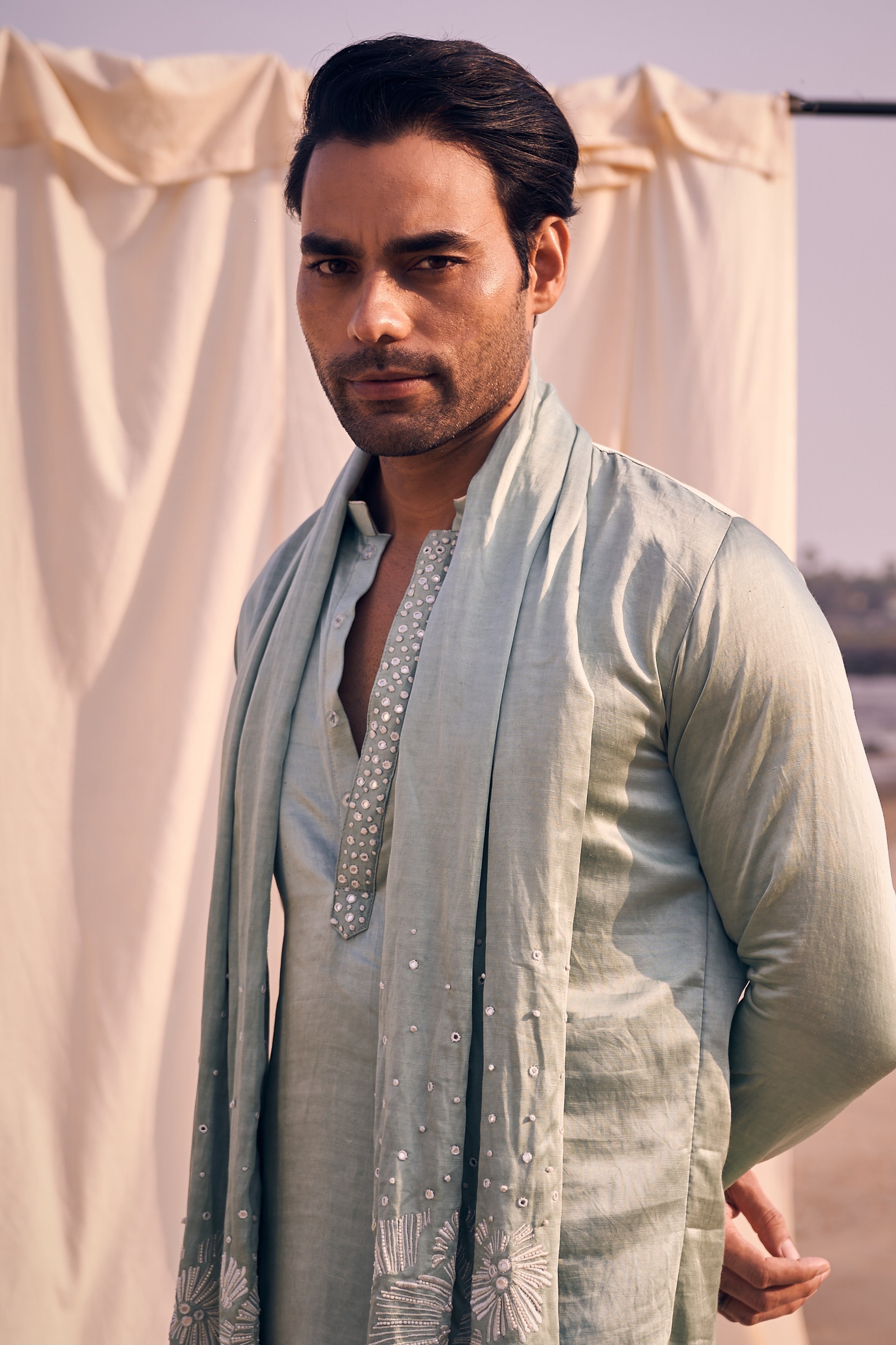 Mirror Tussels Kurta Set