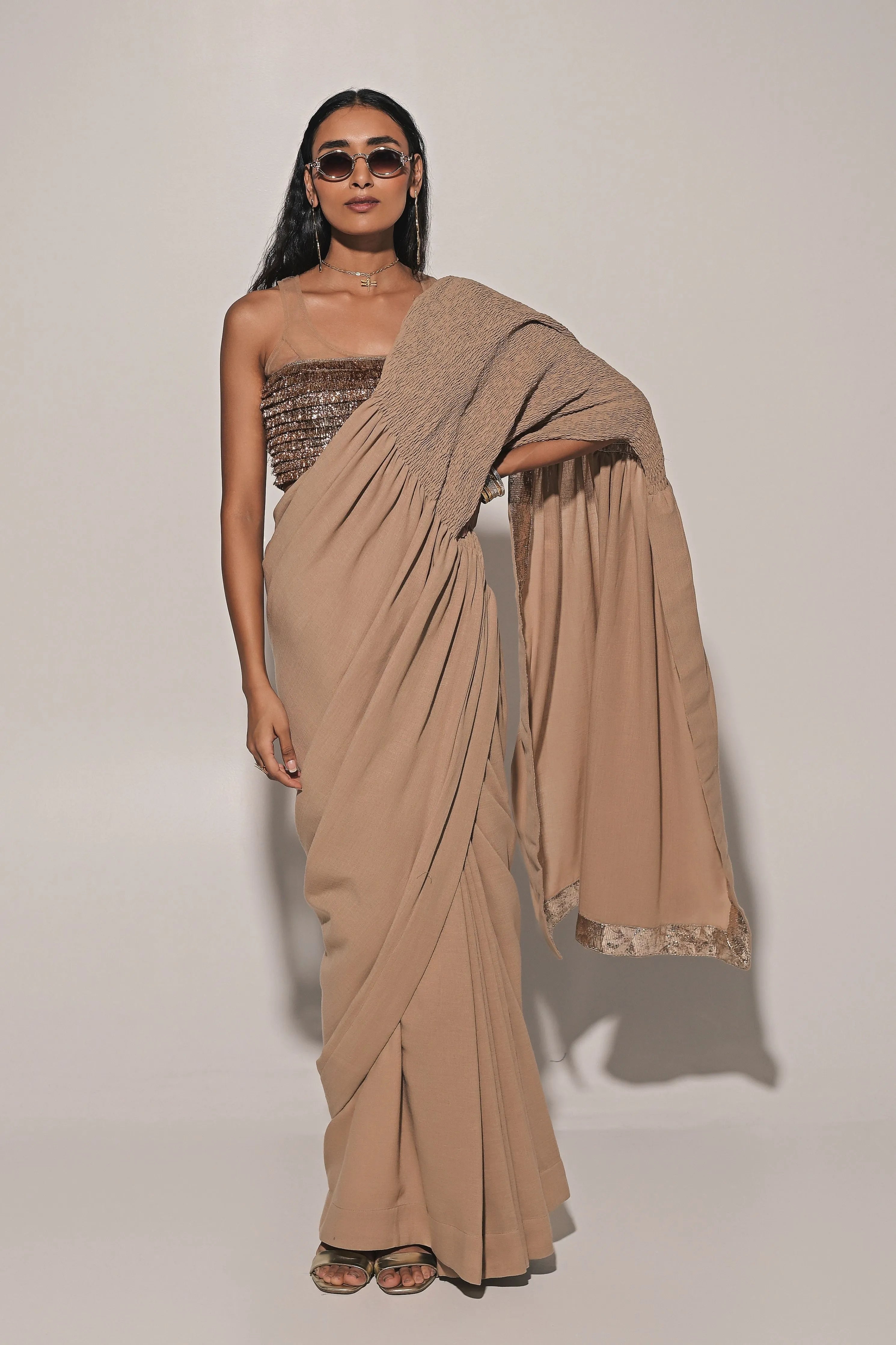 Taarini Saree With Jhaalar Blouse