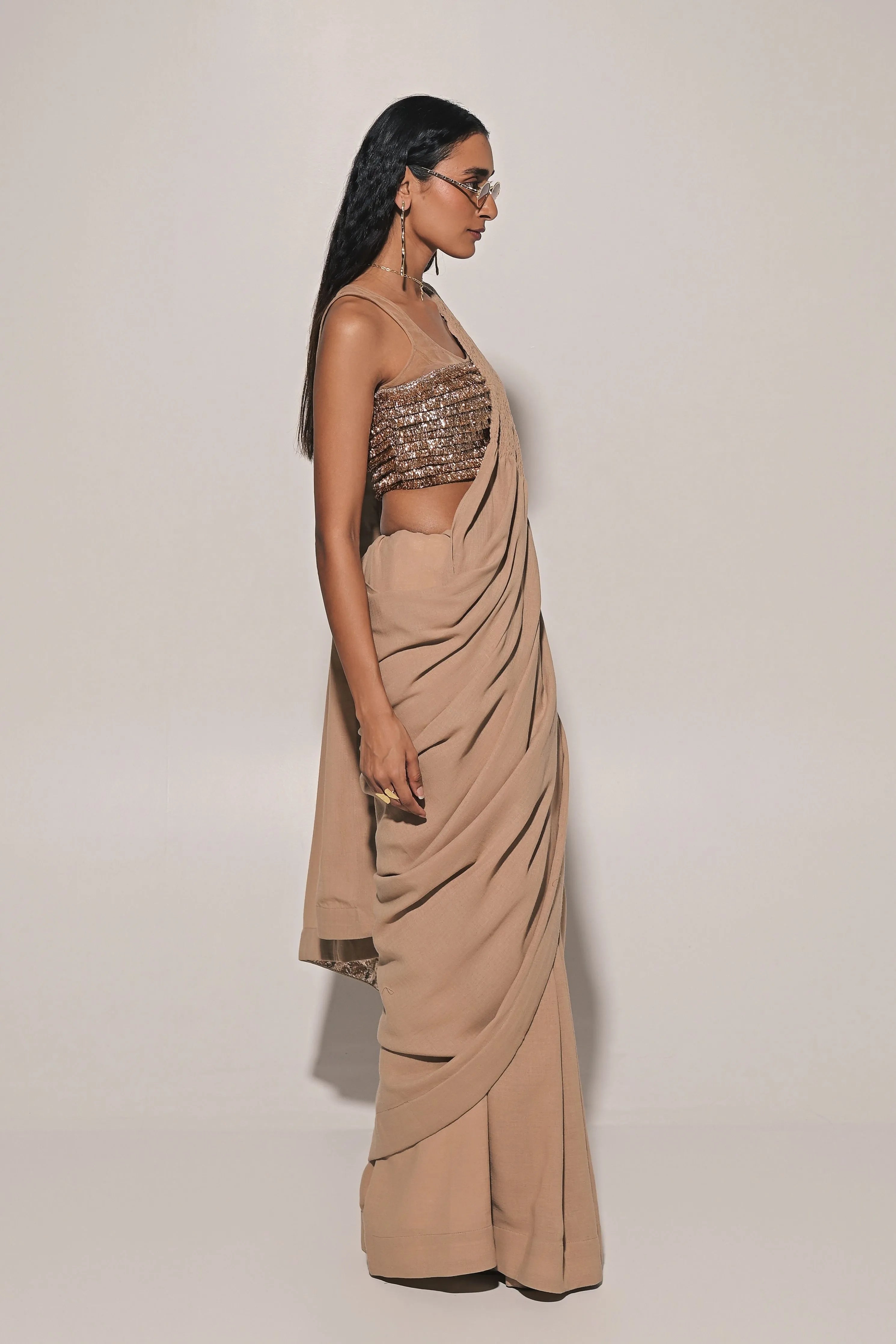 Taarini Saree With Jhaalar Blouse