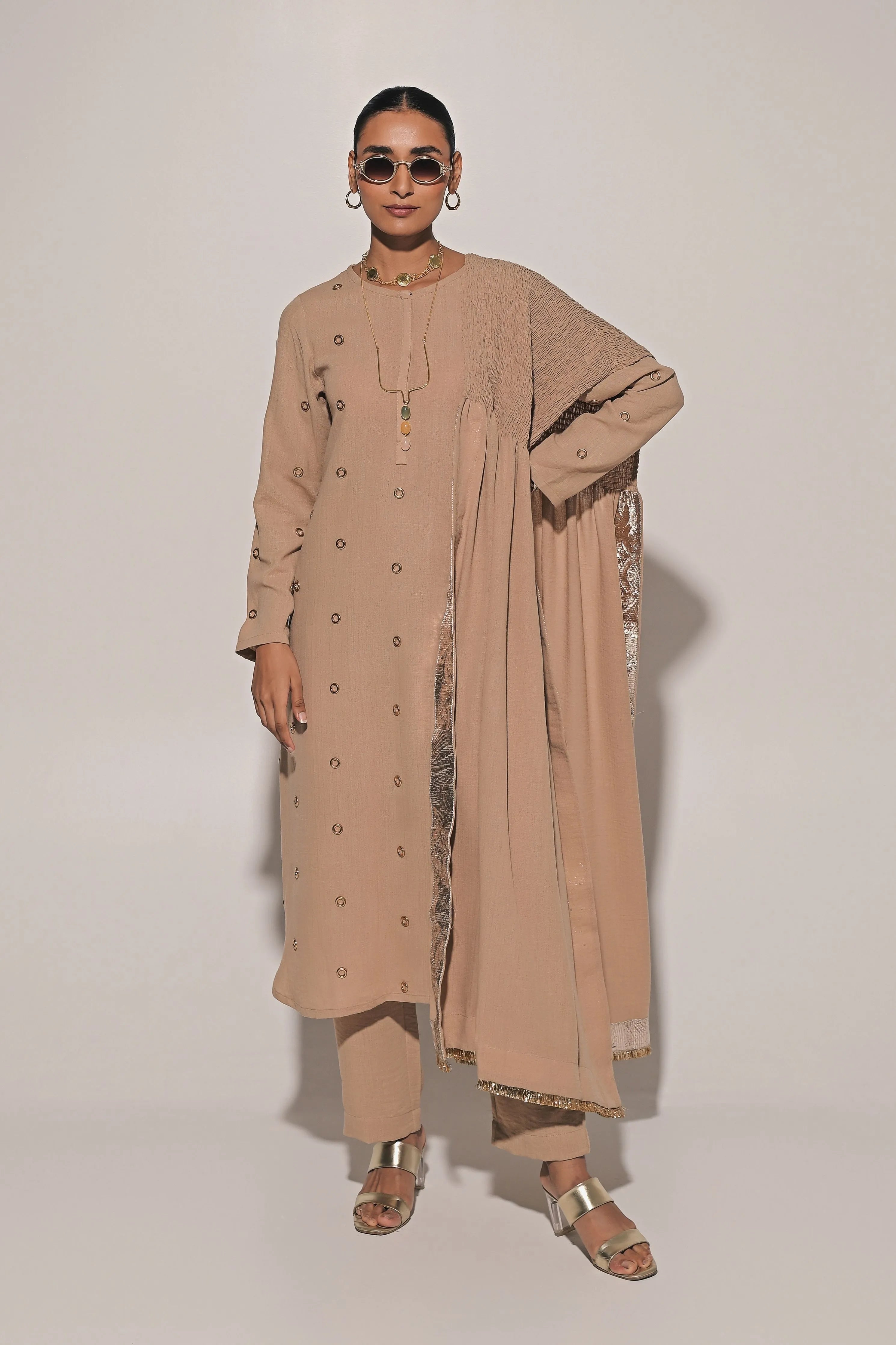 Sitaara Kurat With Pants And Dupatta