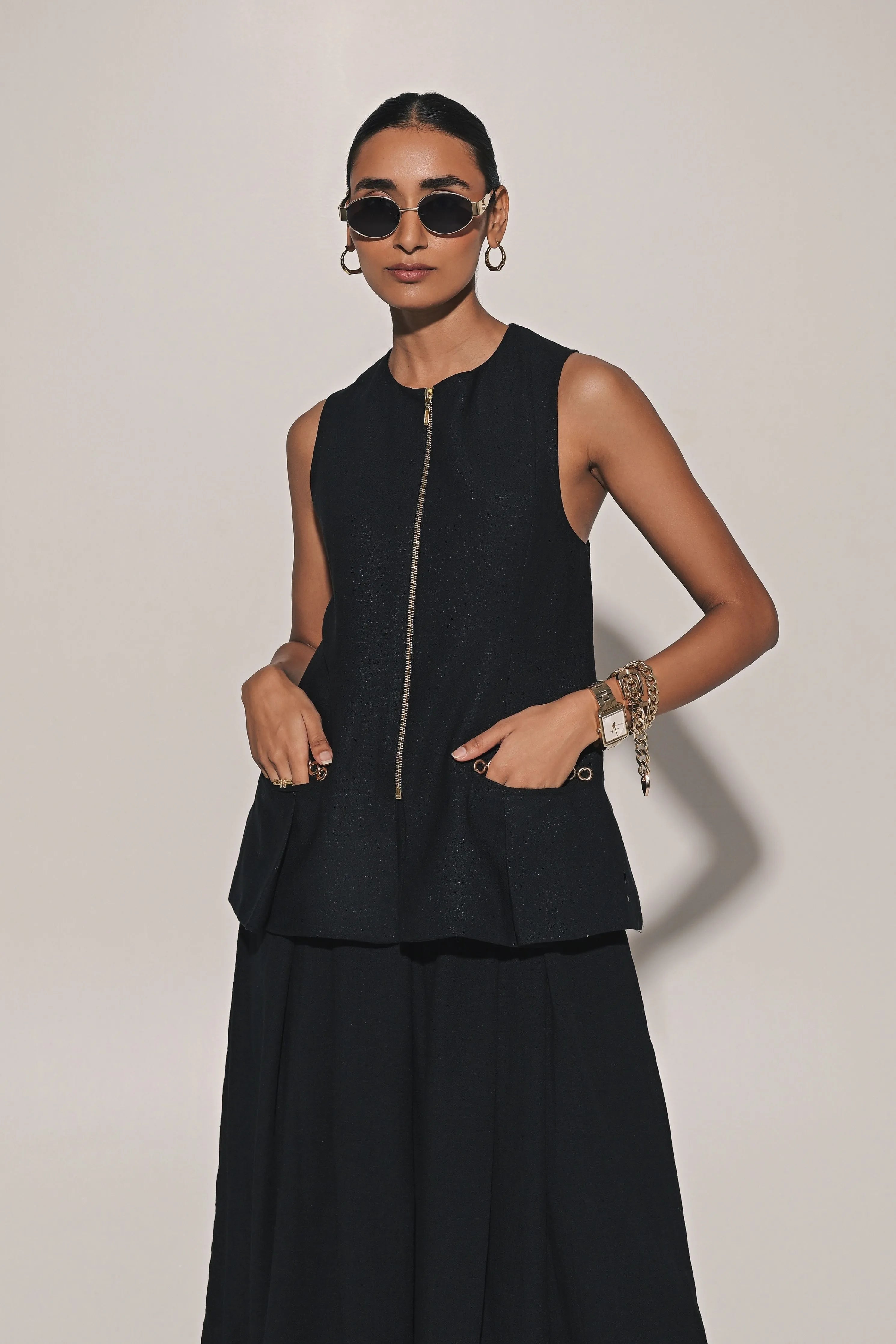 Black Elan Skirt With Kuro Zipper
