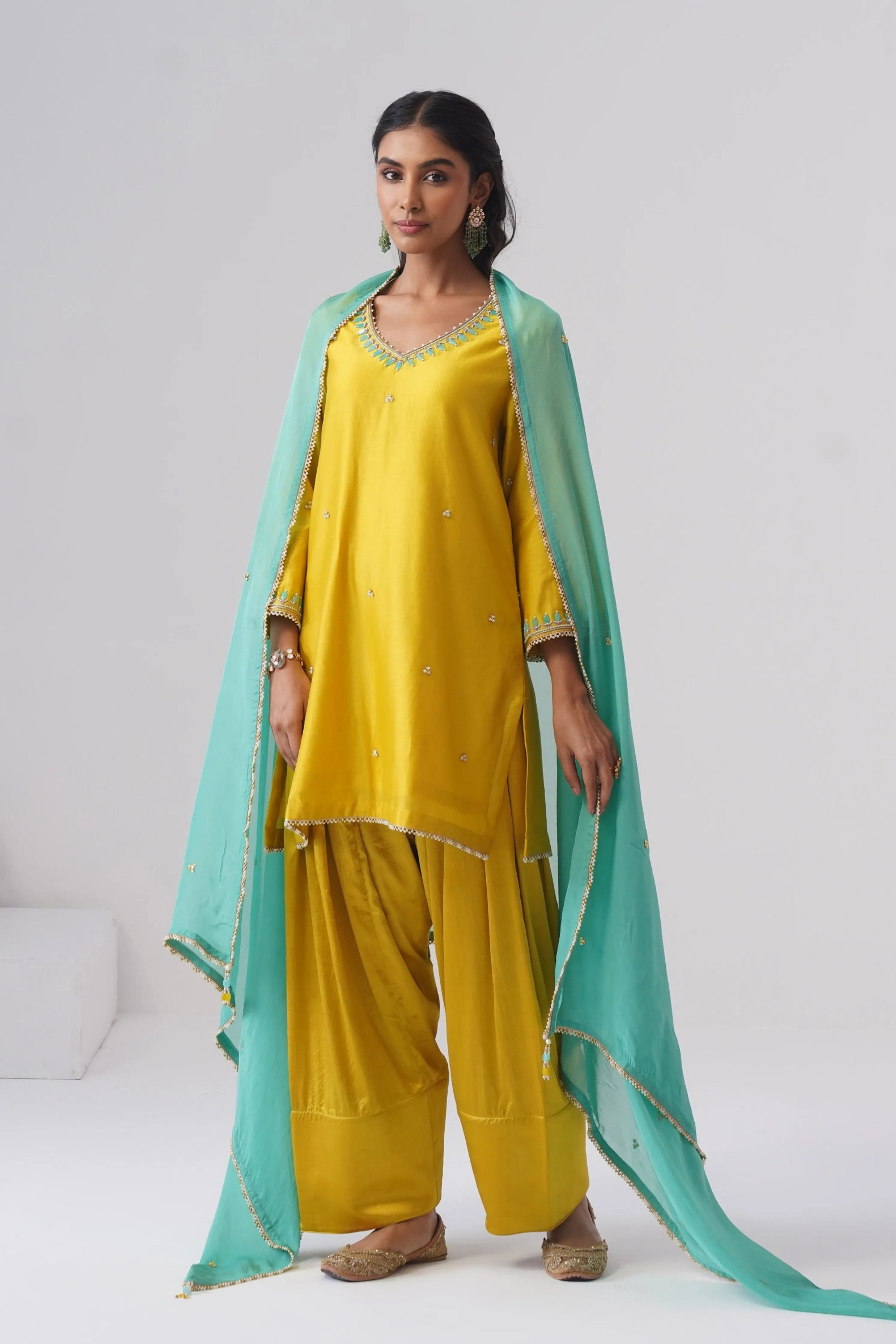 Swara Kurta Set