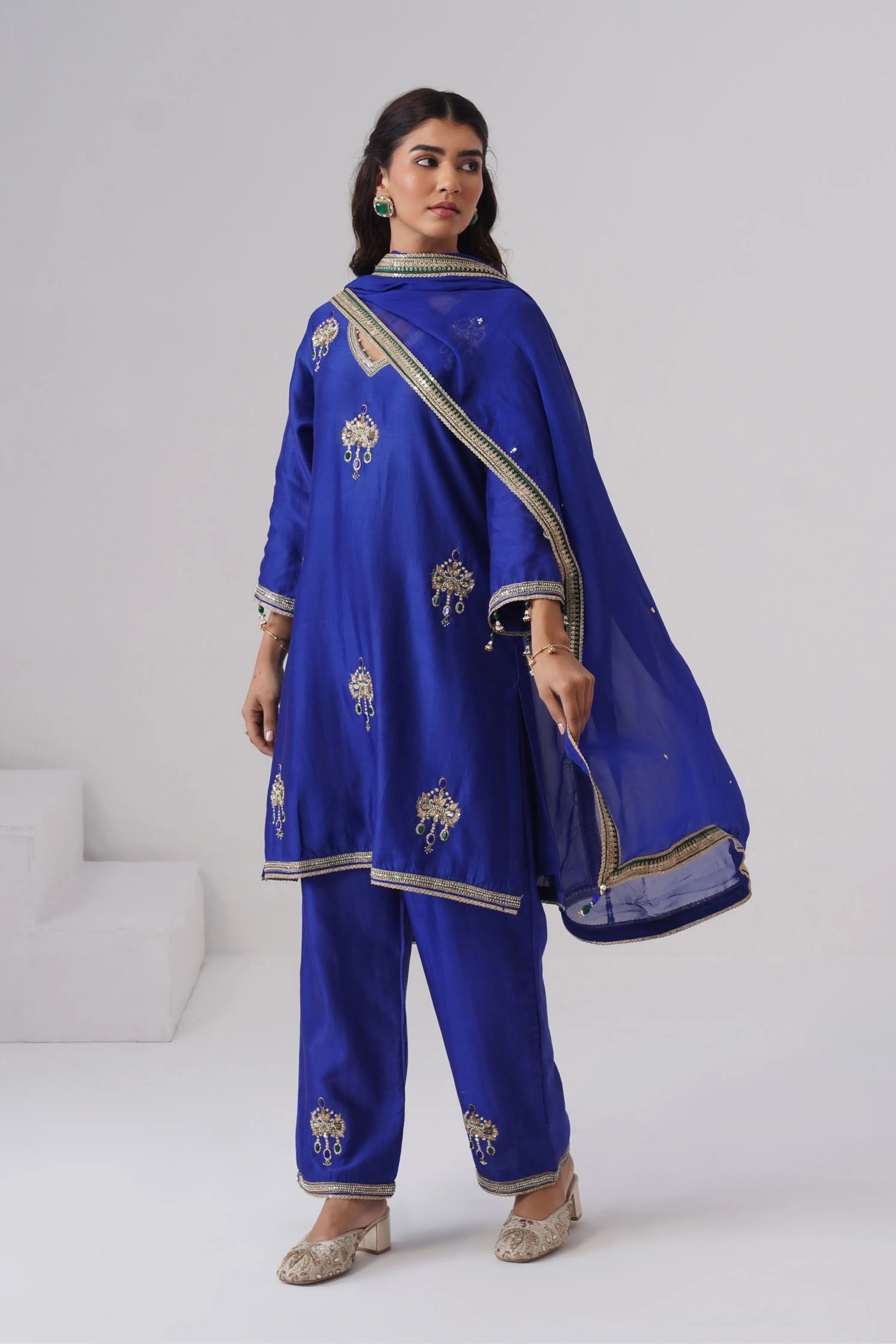Nilambari Kurta Set