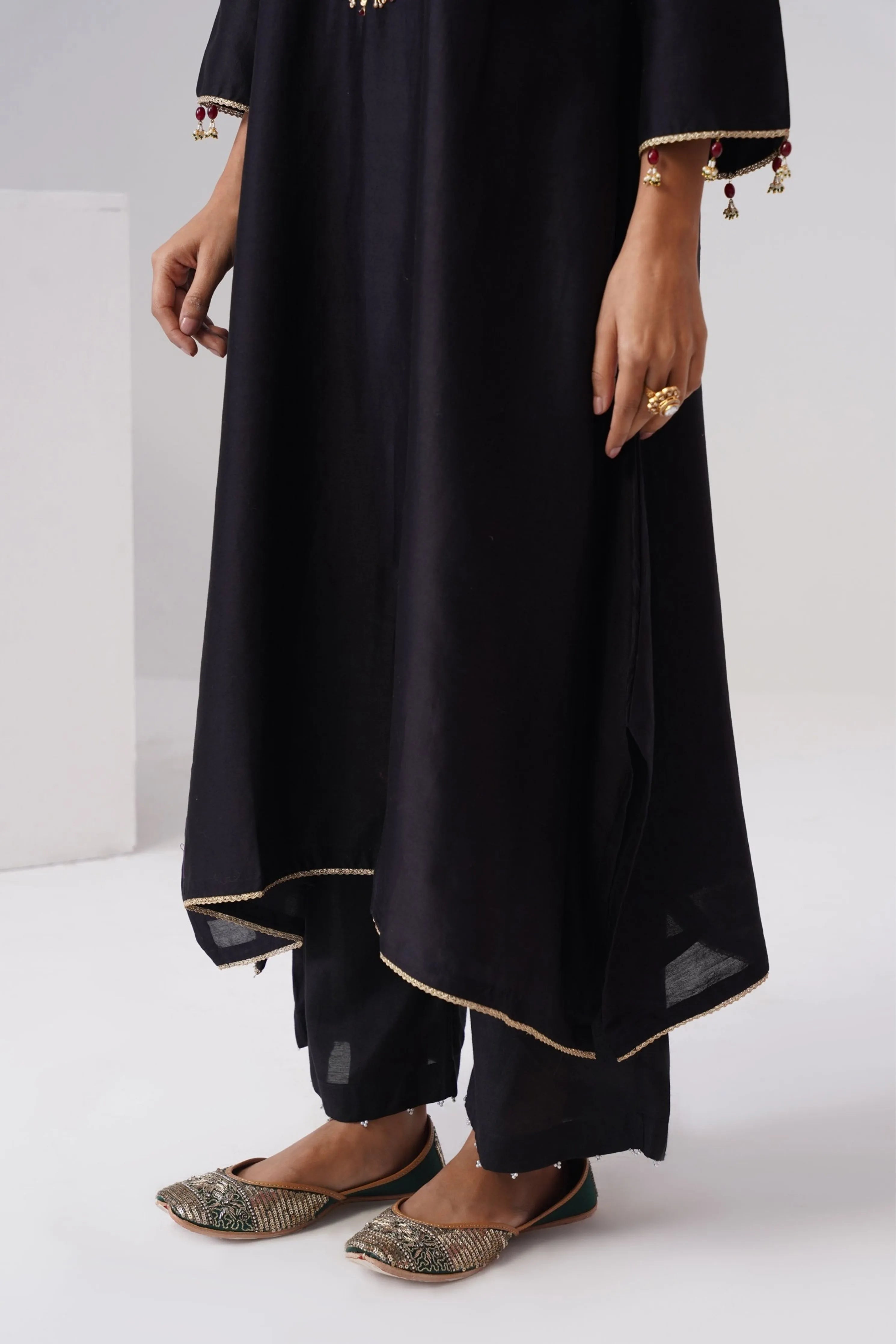 Surmayi Kurta Set