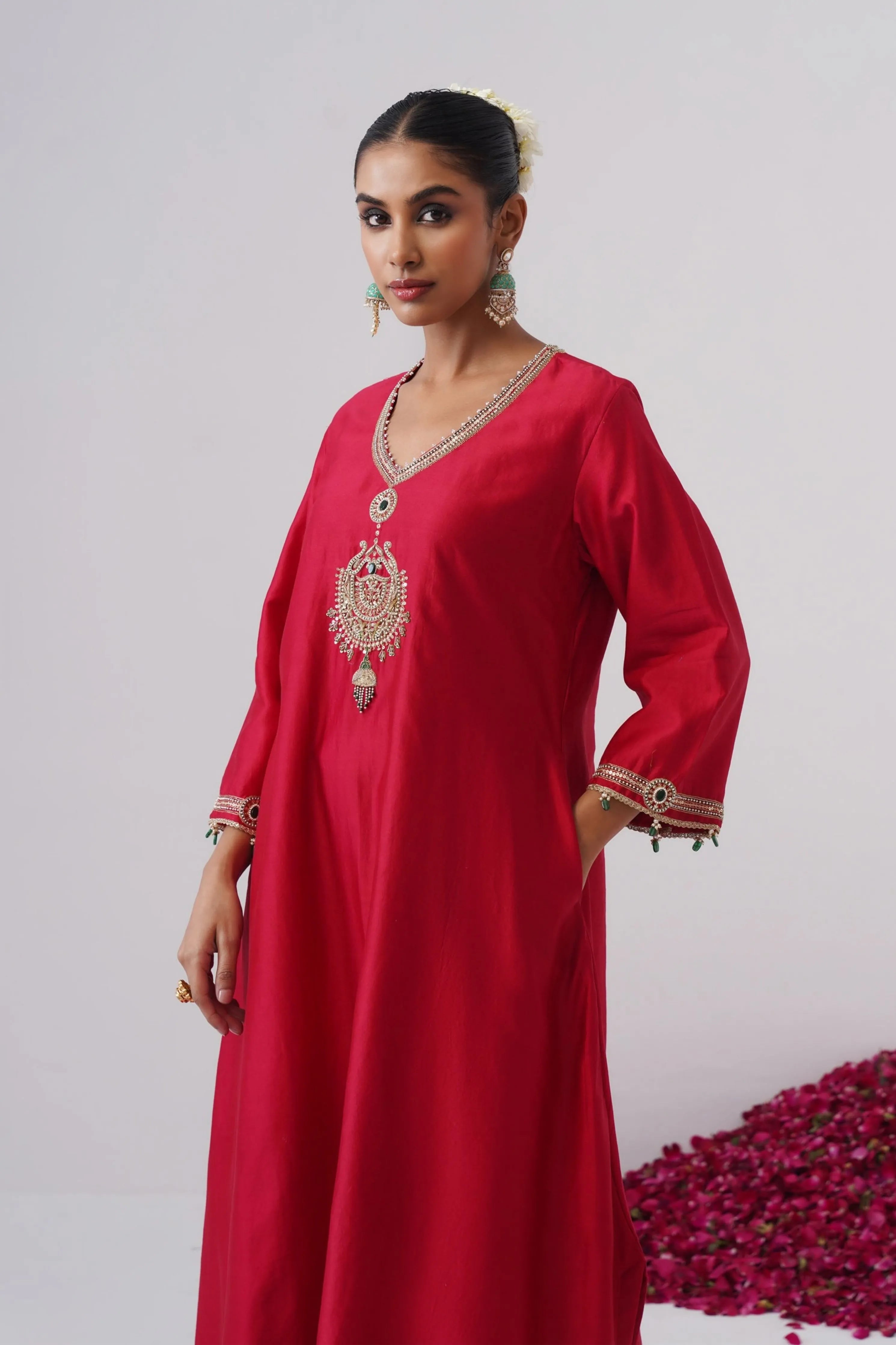 Surkh Kurta Set