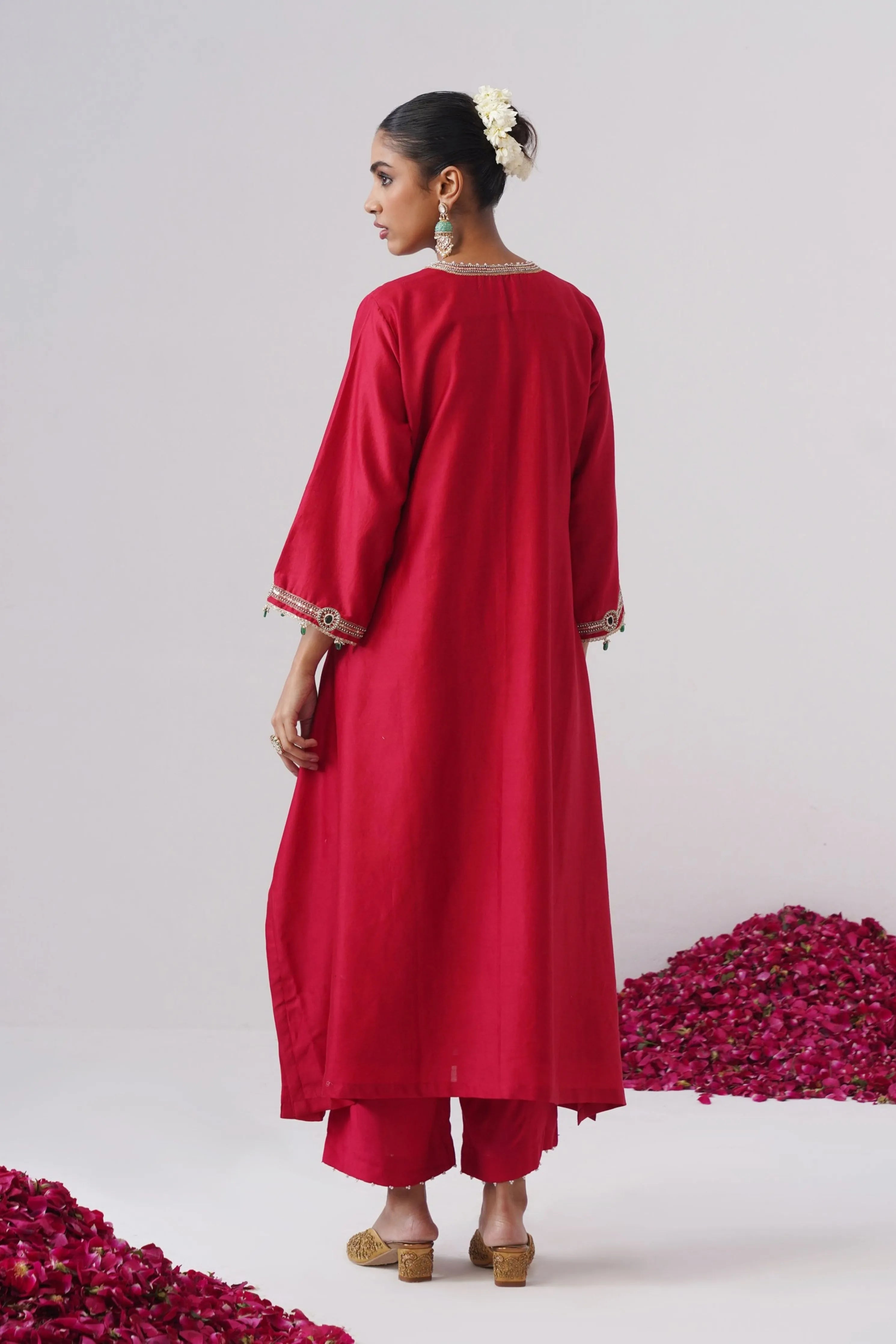 Surkh Kurta Set