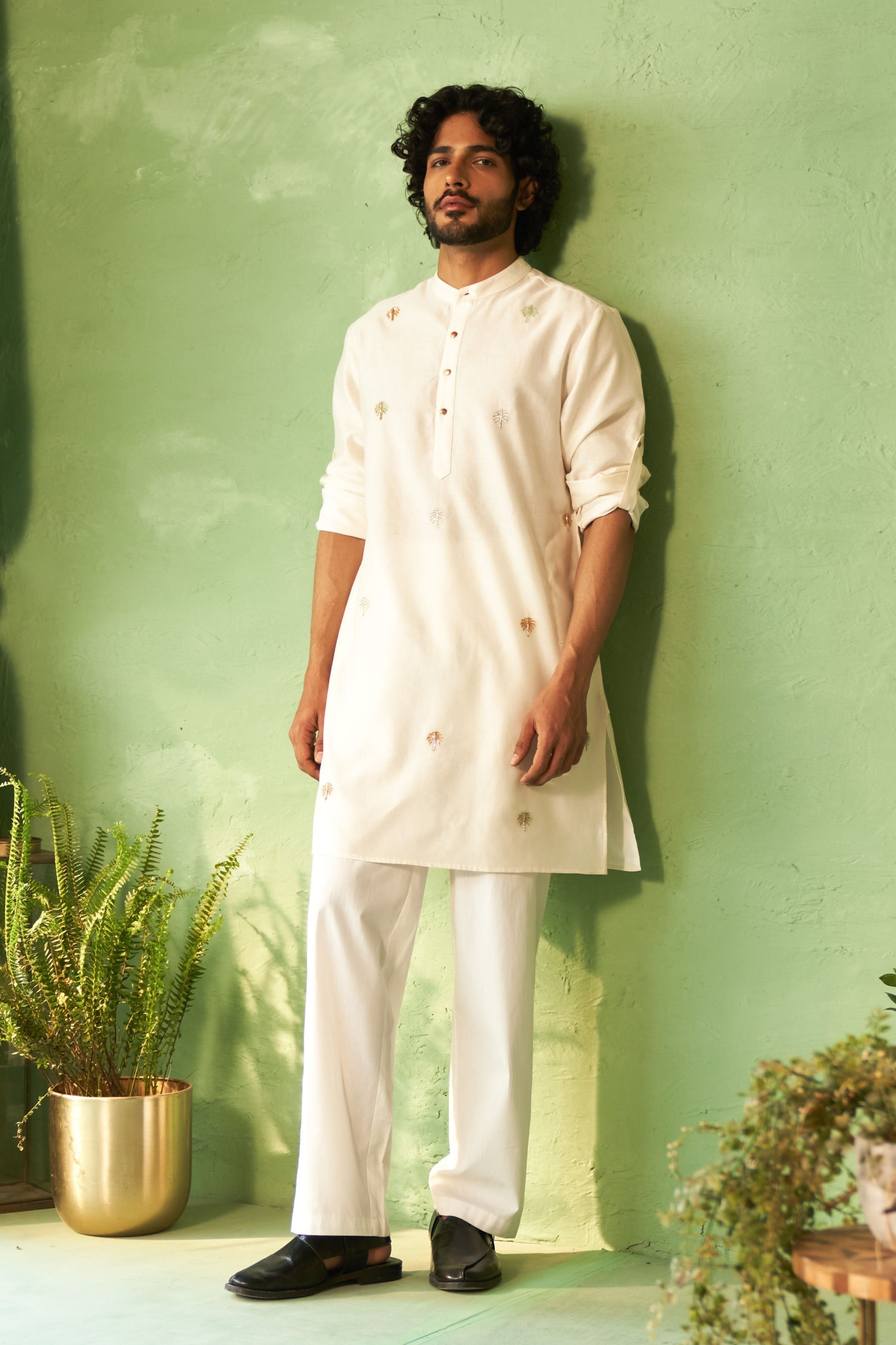 Off-White Kurta Set Kinaara Collection