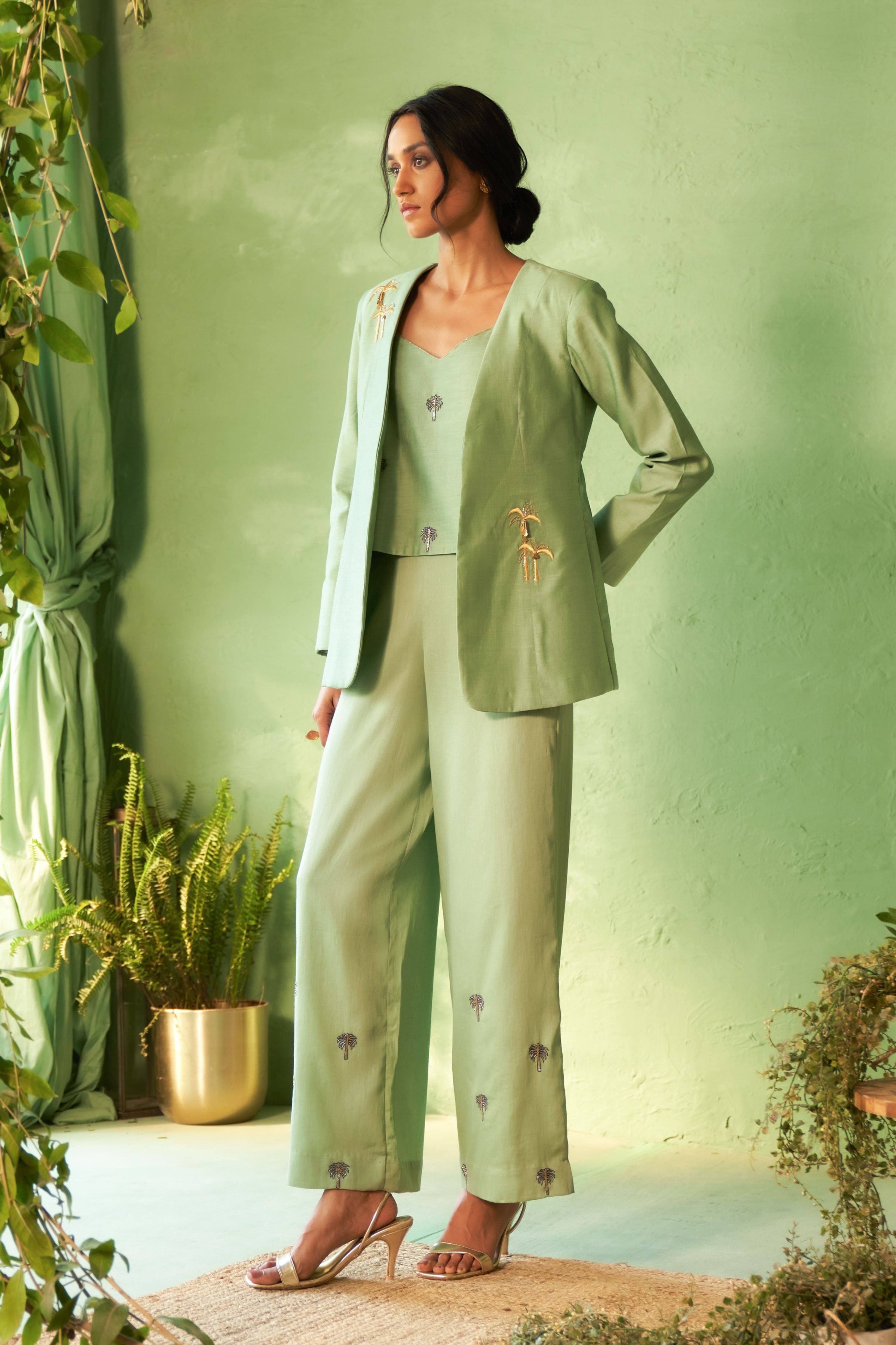 Kinaara Jacket Set