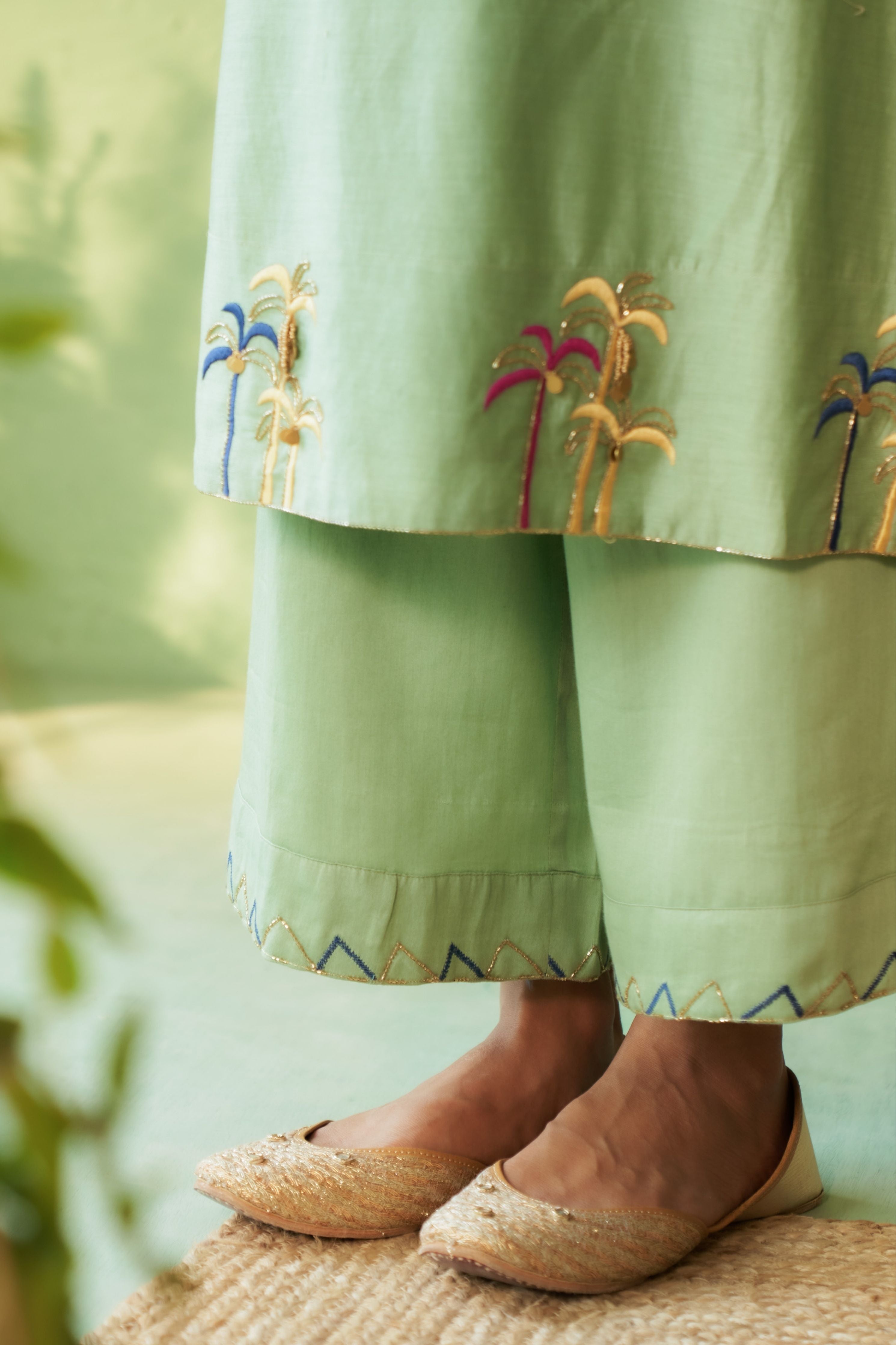 Kinaara Kurta Set
