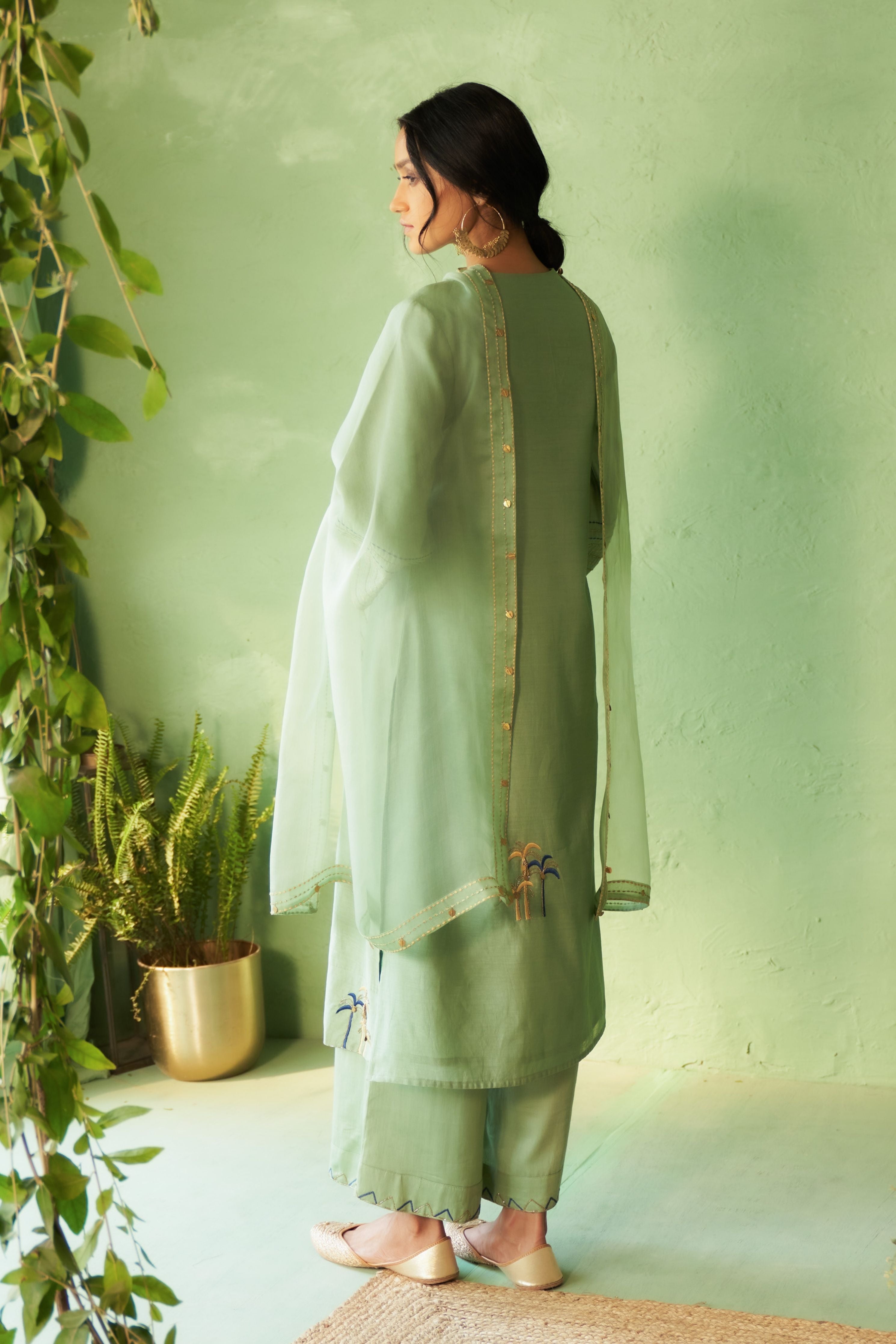 Kinaara Kurta Set