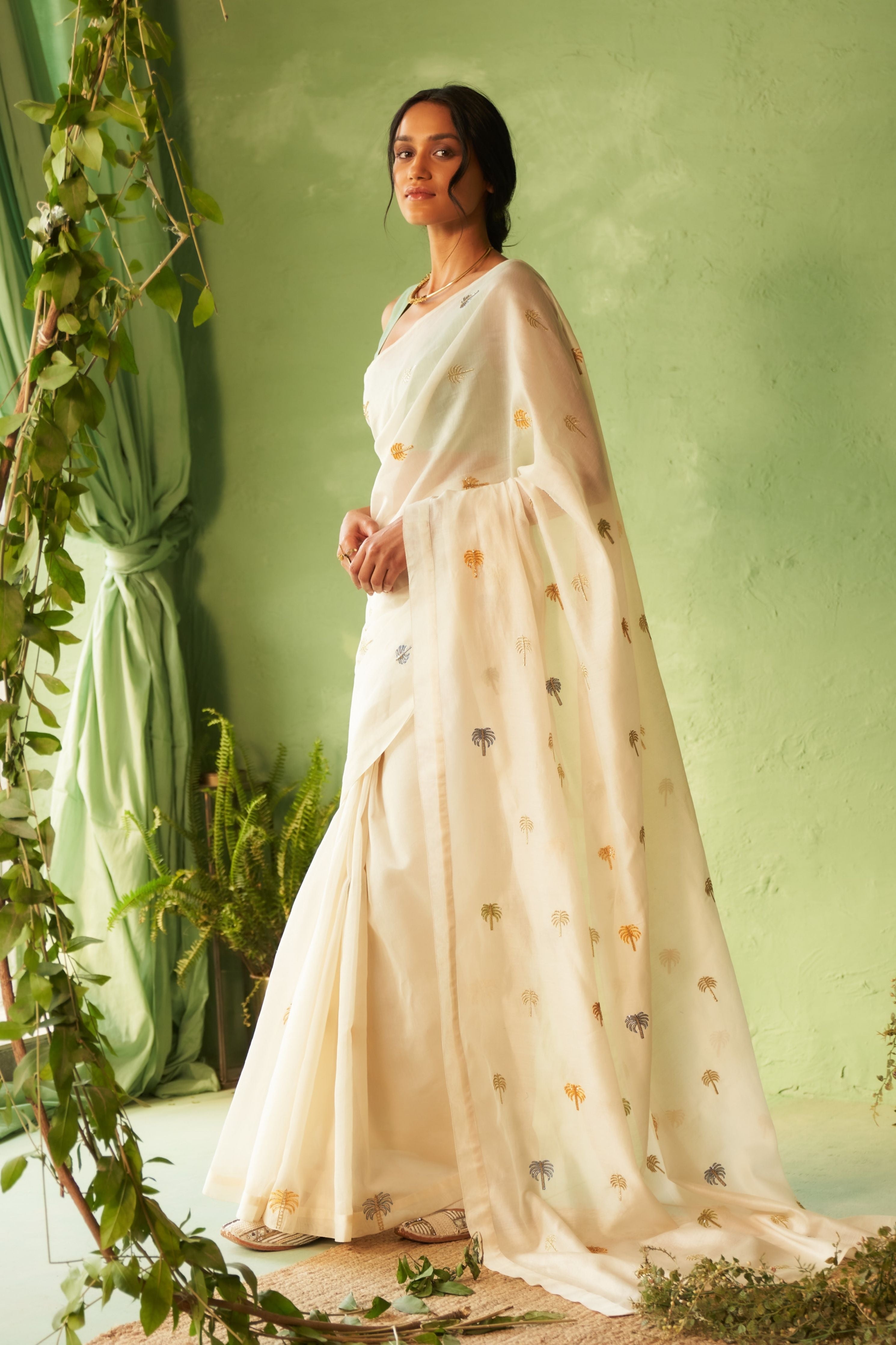 Kinaara saree with Tea Green