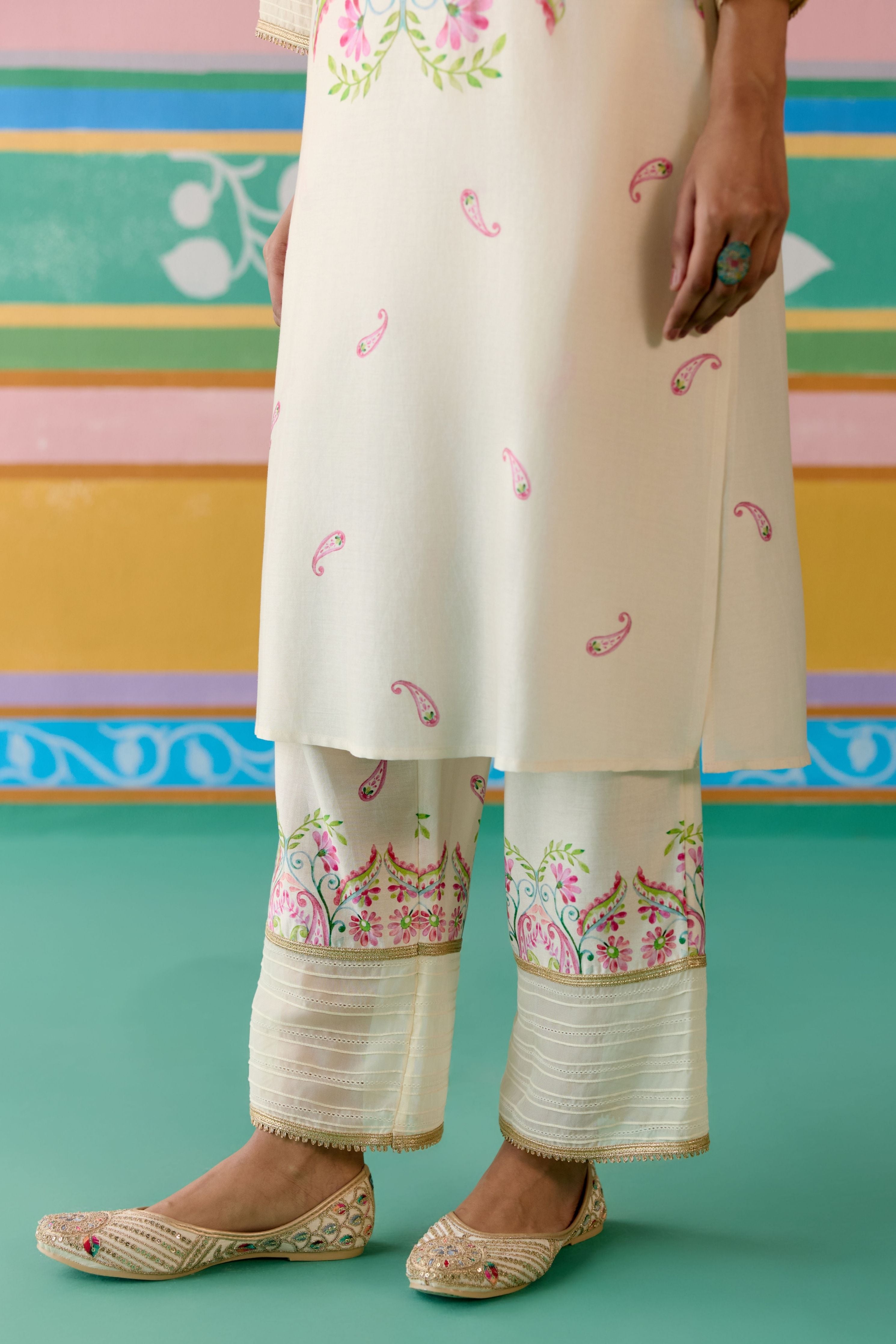 Lime Green Paisley V-neck Kurta Set