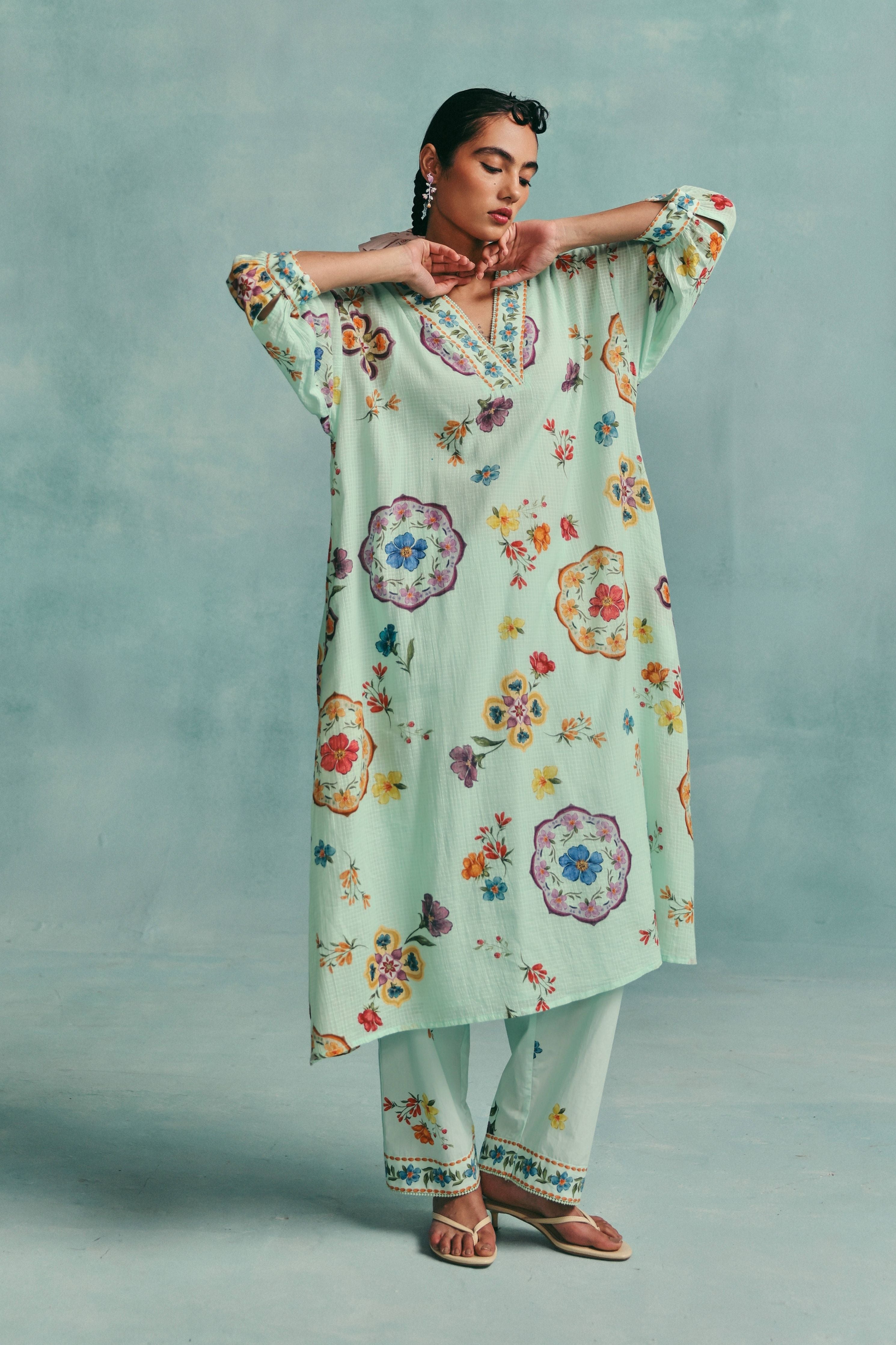 Daisy Vneck Kaftan Set  Blue