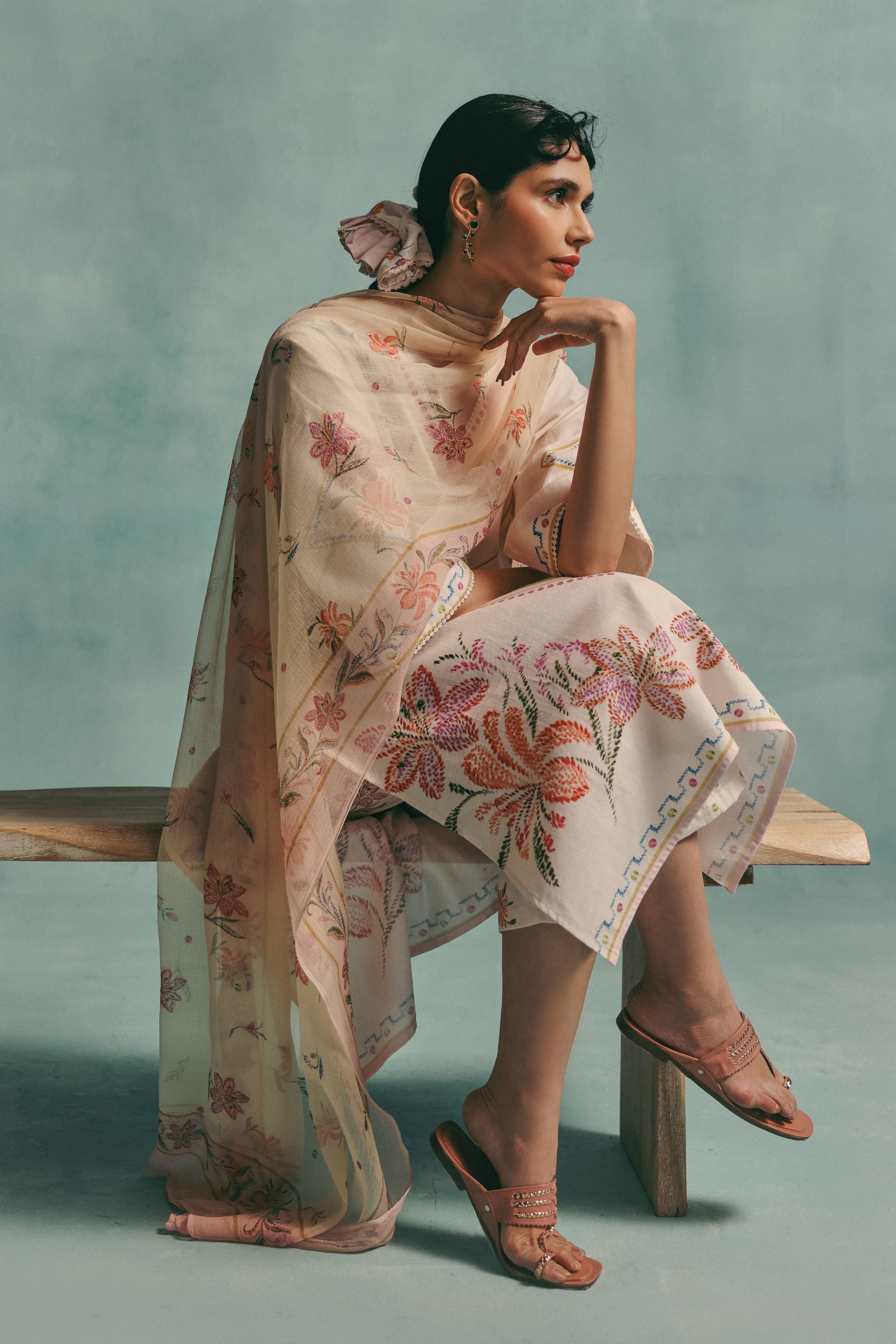 Hibiscus Vneck Kurta Set  Ecru