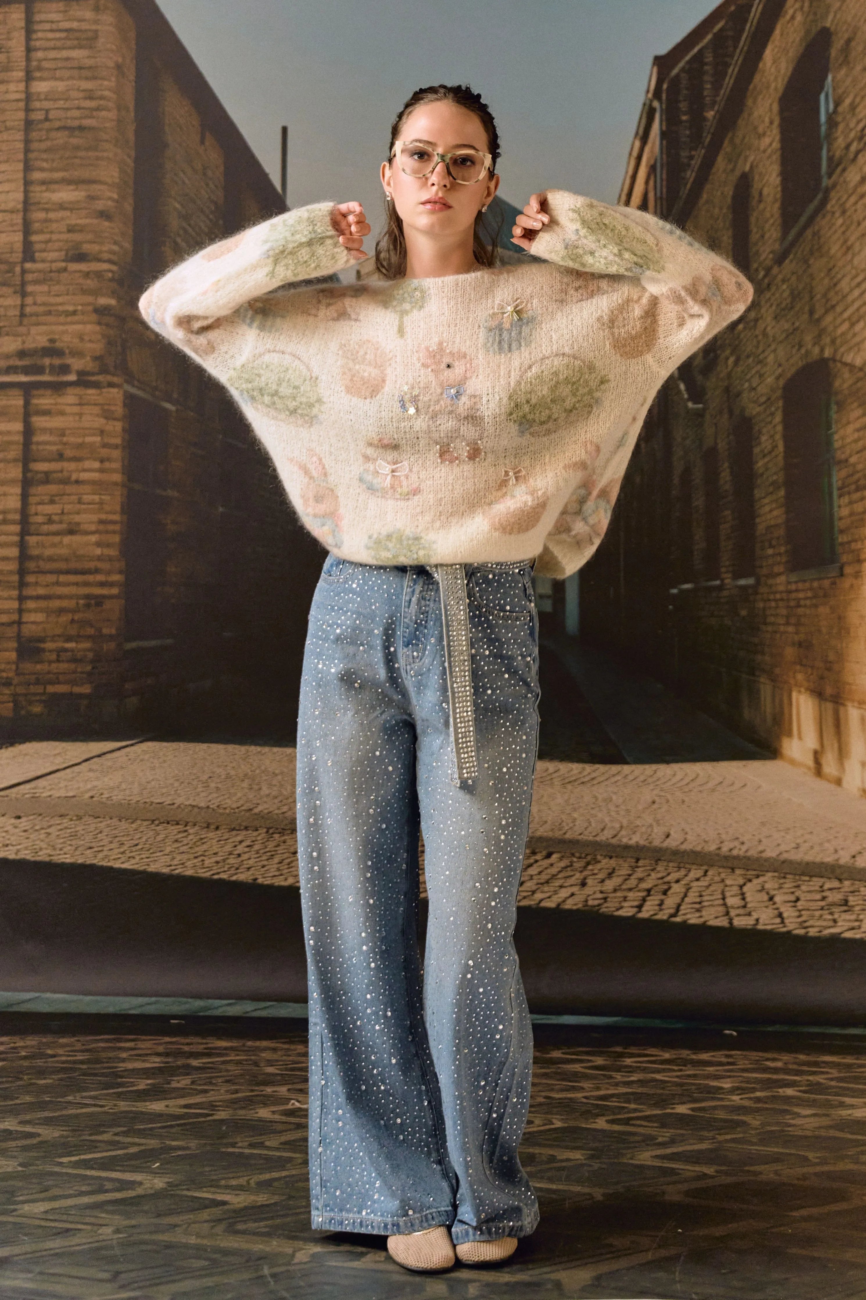 Alice in Wonderland sweater