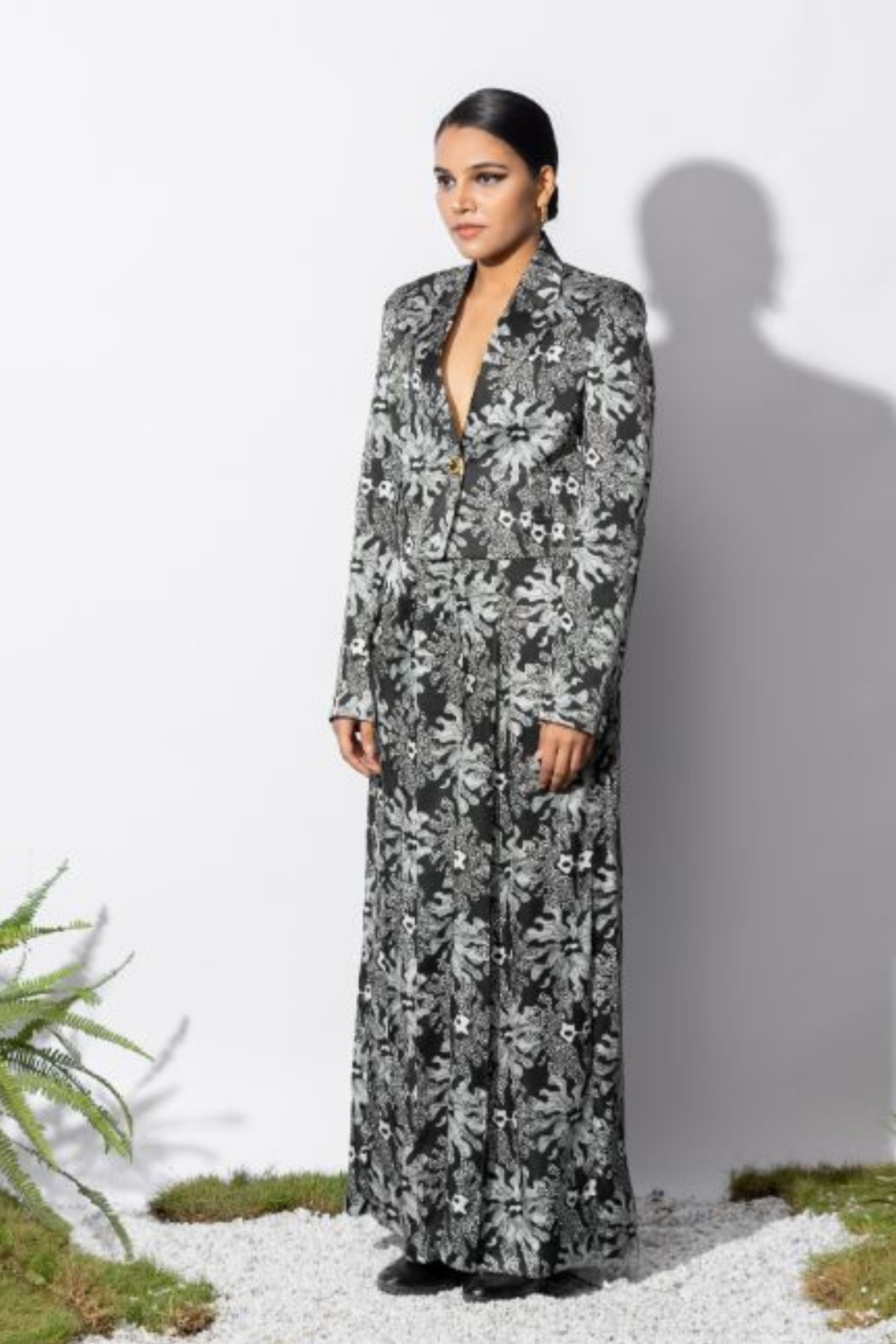 Mantis Printed Short Blazer