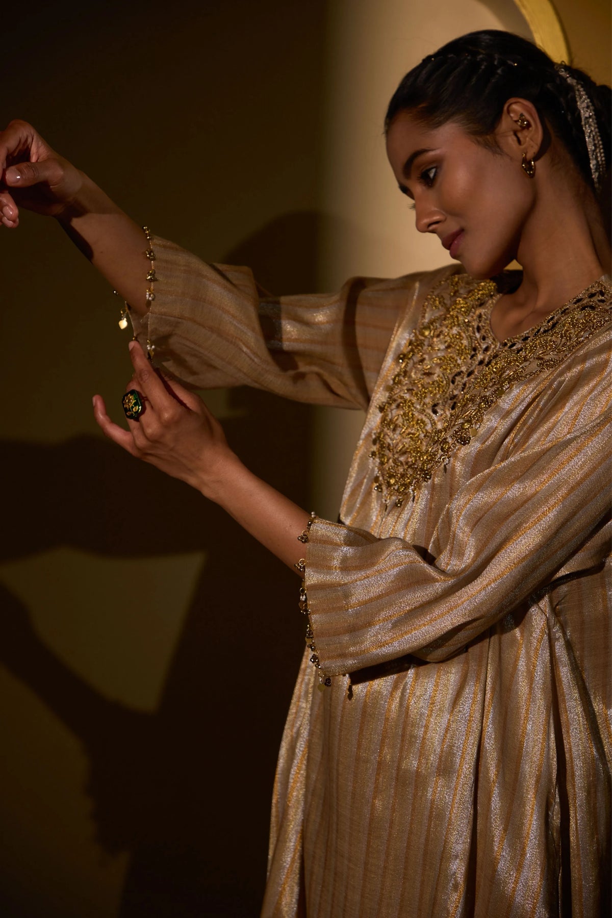 METALLIC FLORAL SET - GOLDEN