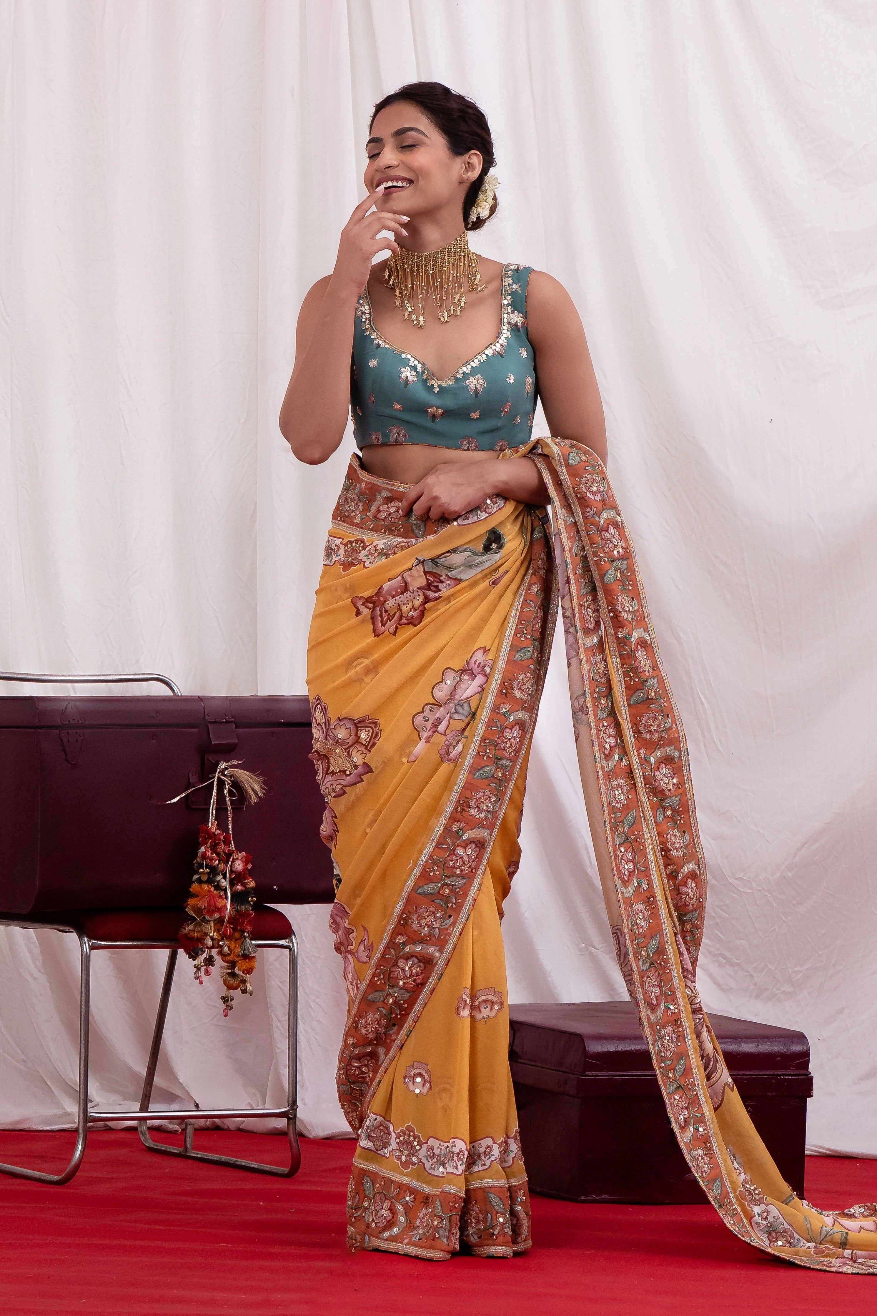Sunehri Tarang Saree