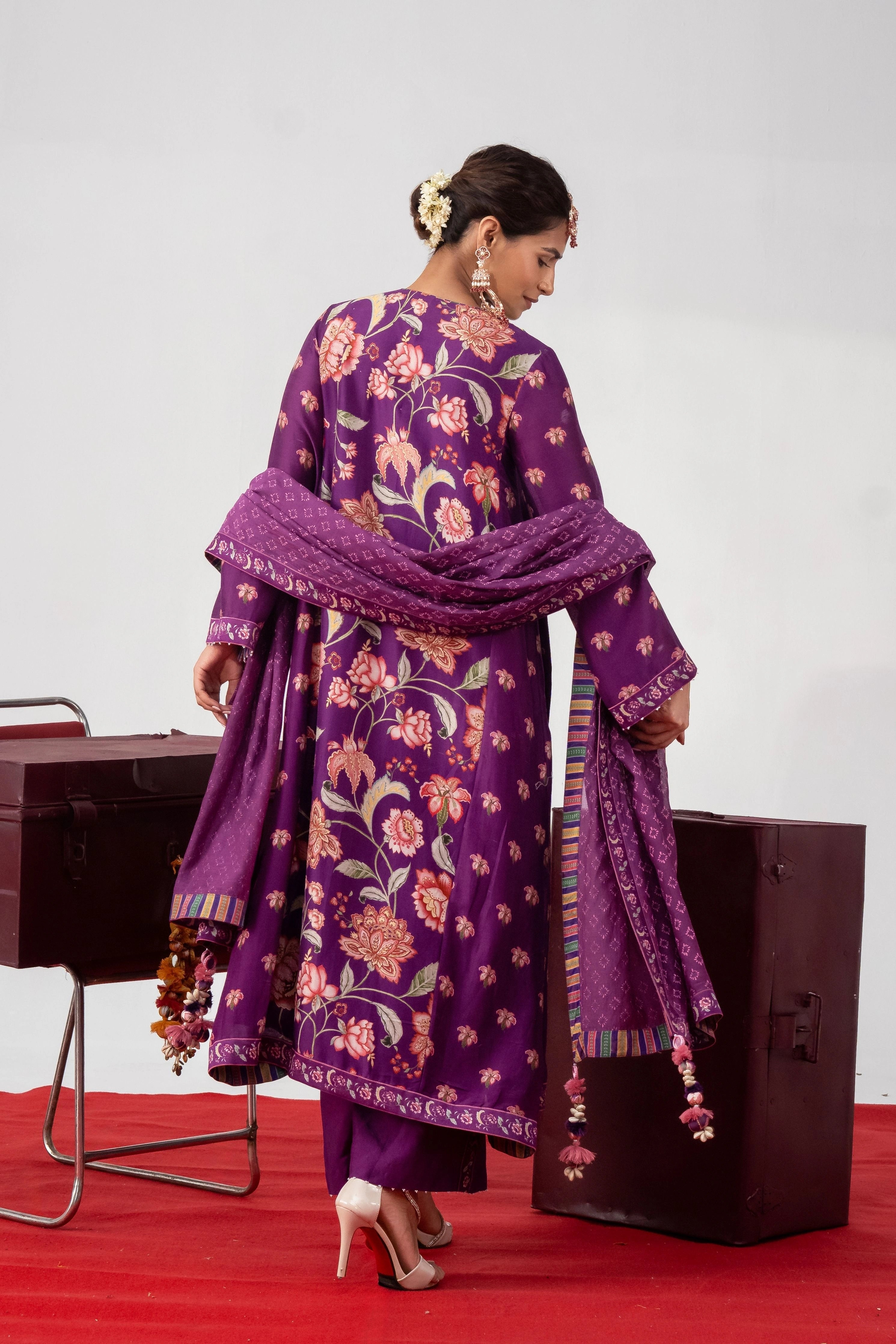 Jamuni Rangrez Suit Set