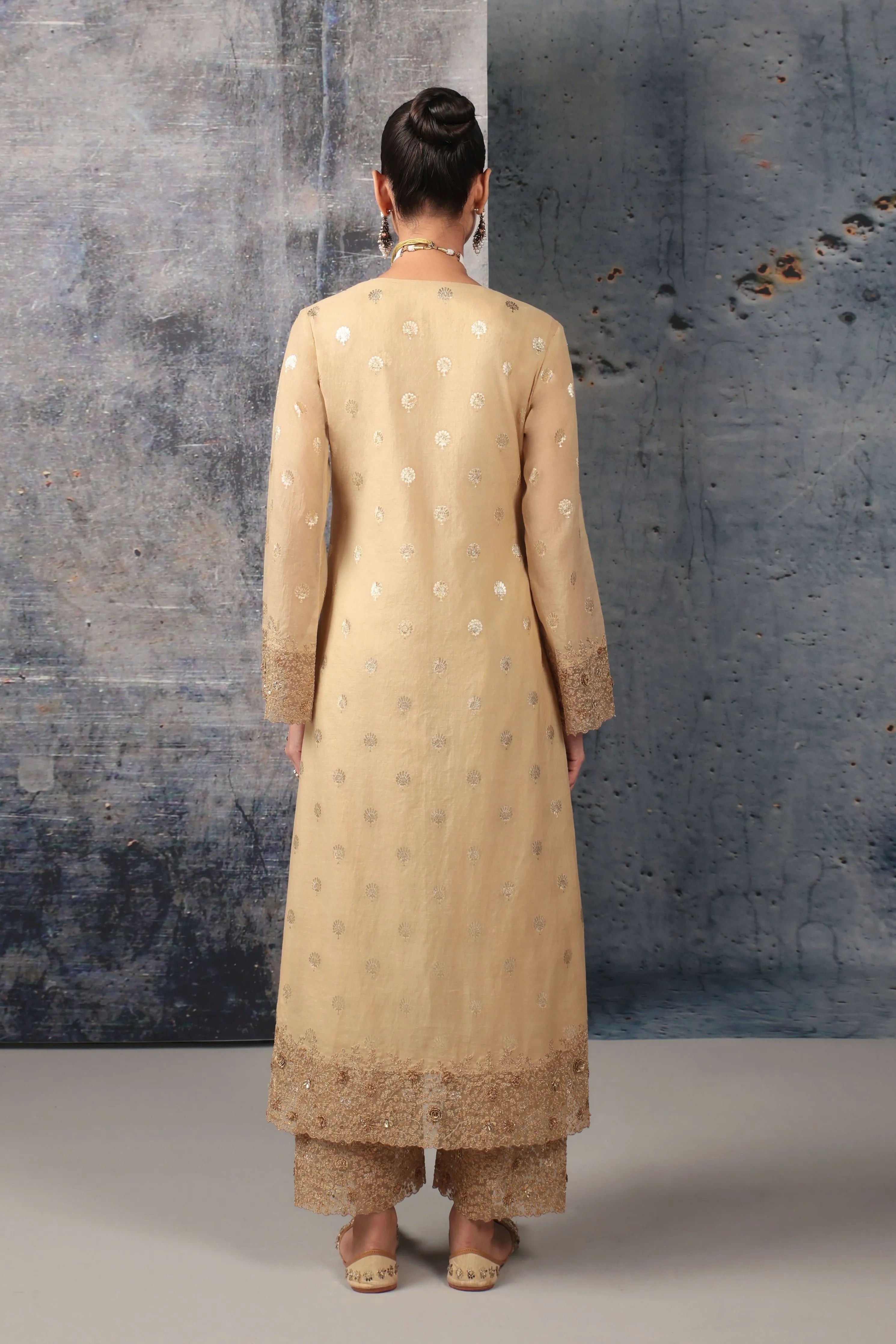 Mehrang Ivory Farshi Kurta Set