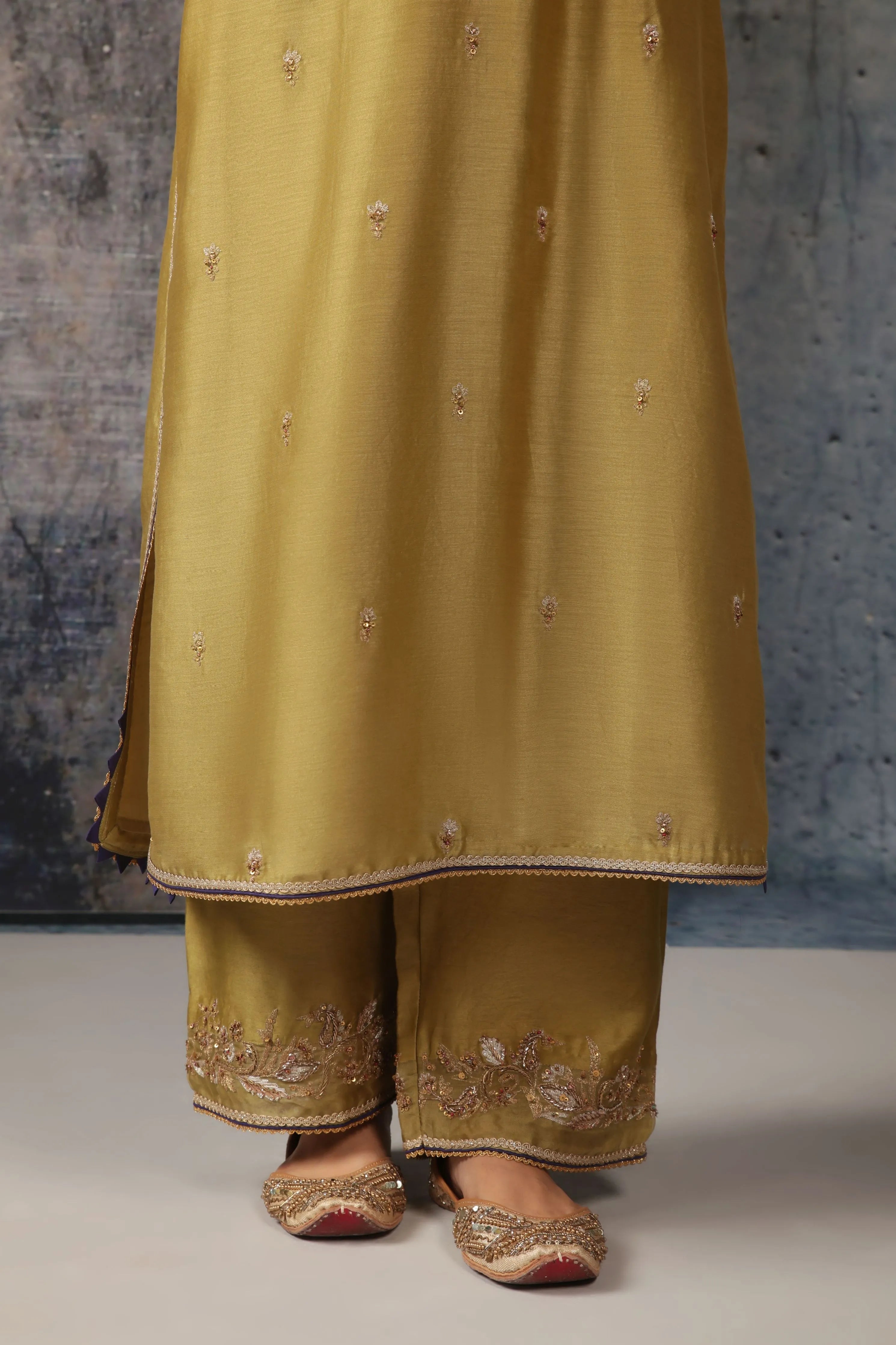 Mehrang Olive Green Straight Long Kurta Set