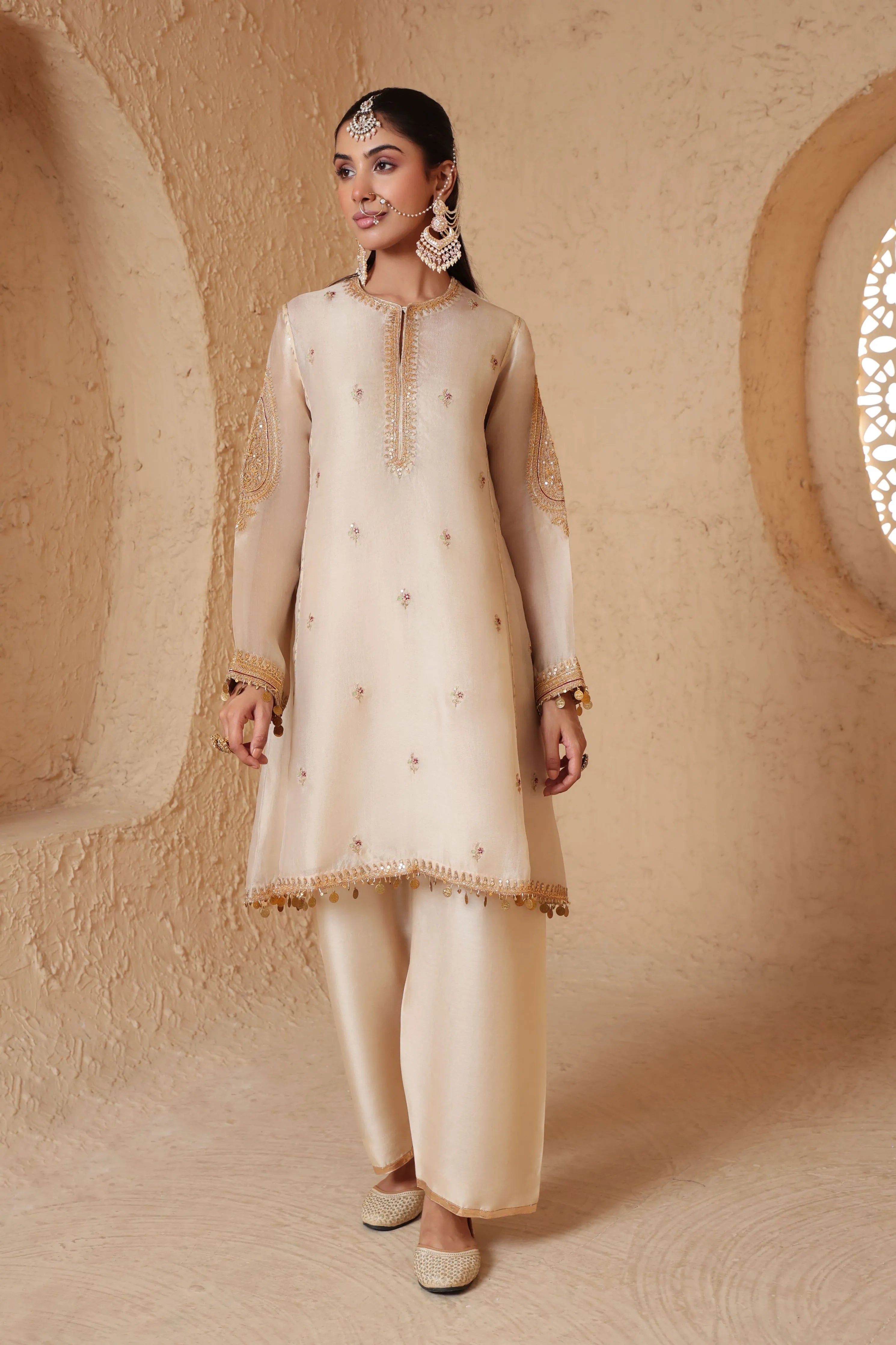 Mehrang Ivory Short Pheran Kurta Set