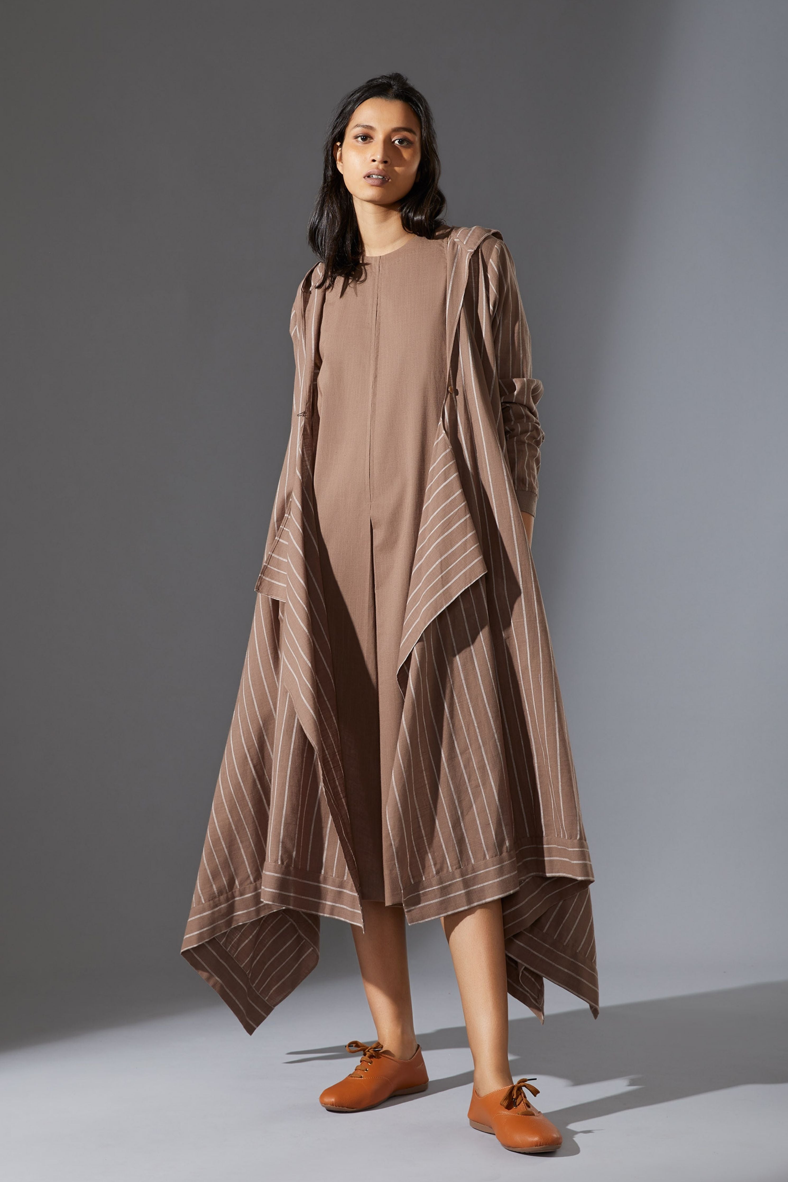 Mati Hooded Koza Beige Overlay