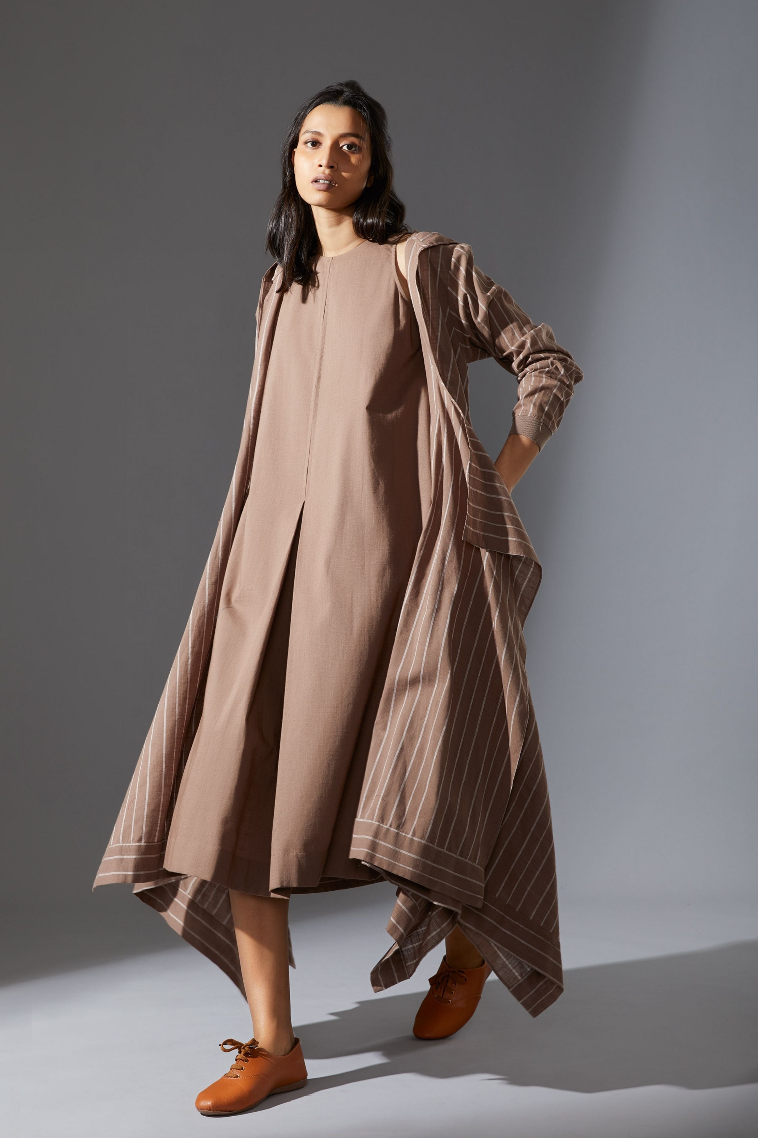 Mati Hooded Koza Beige Overlay