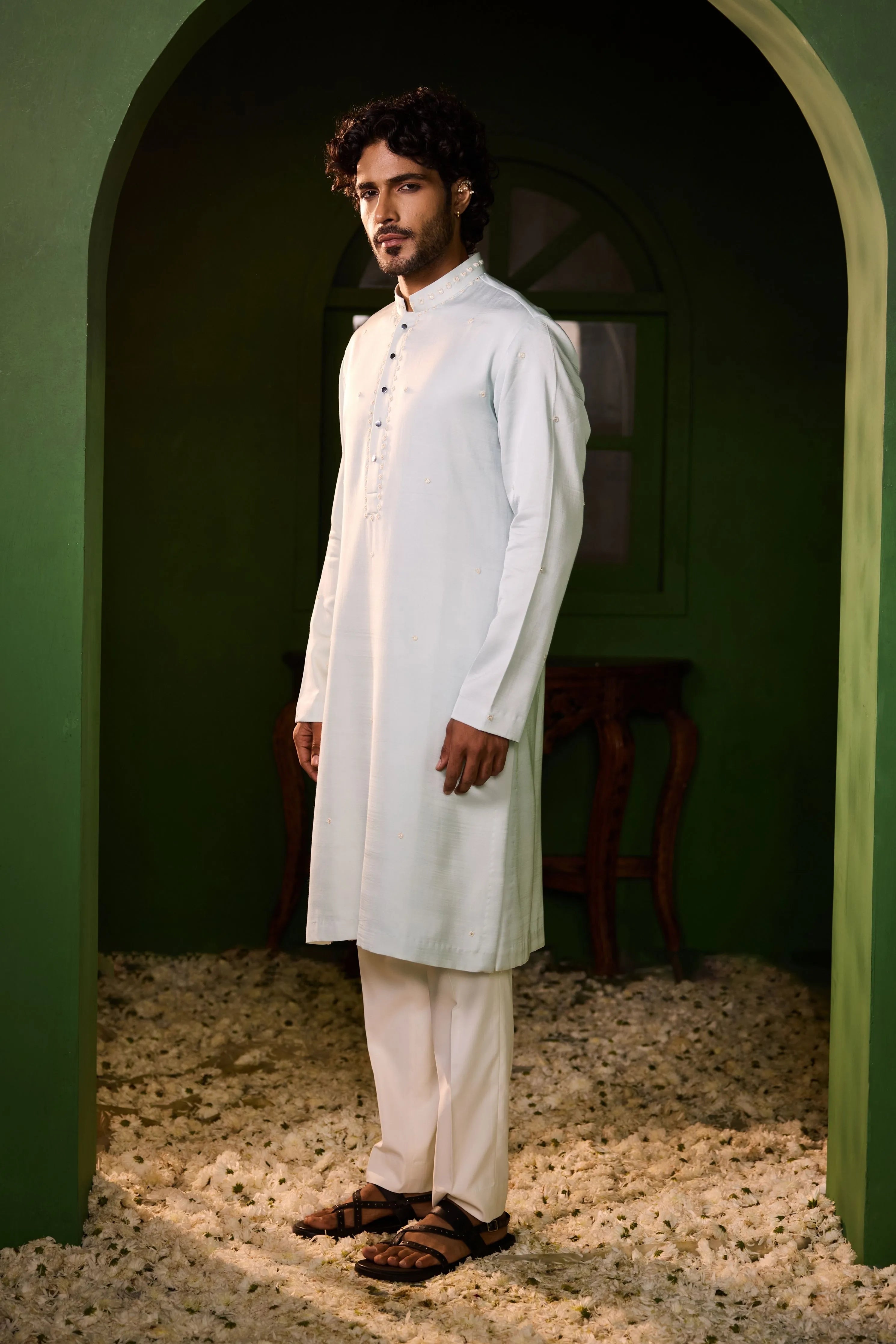 Chandrodaya Kurta Set