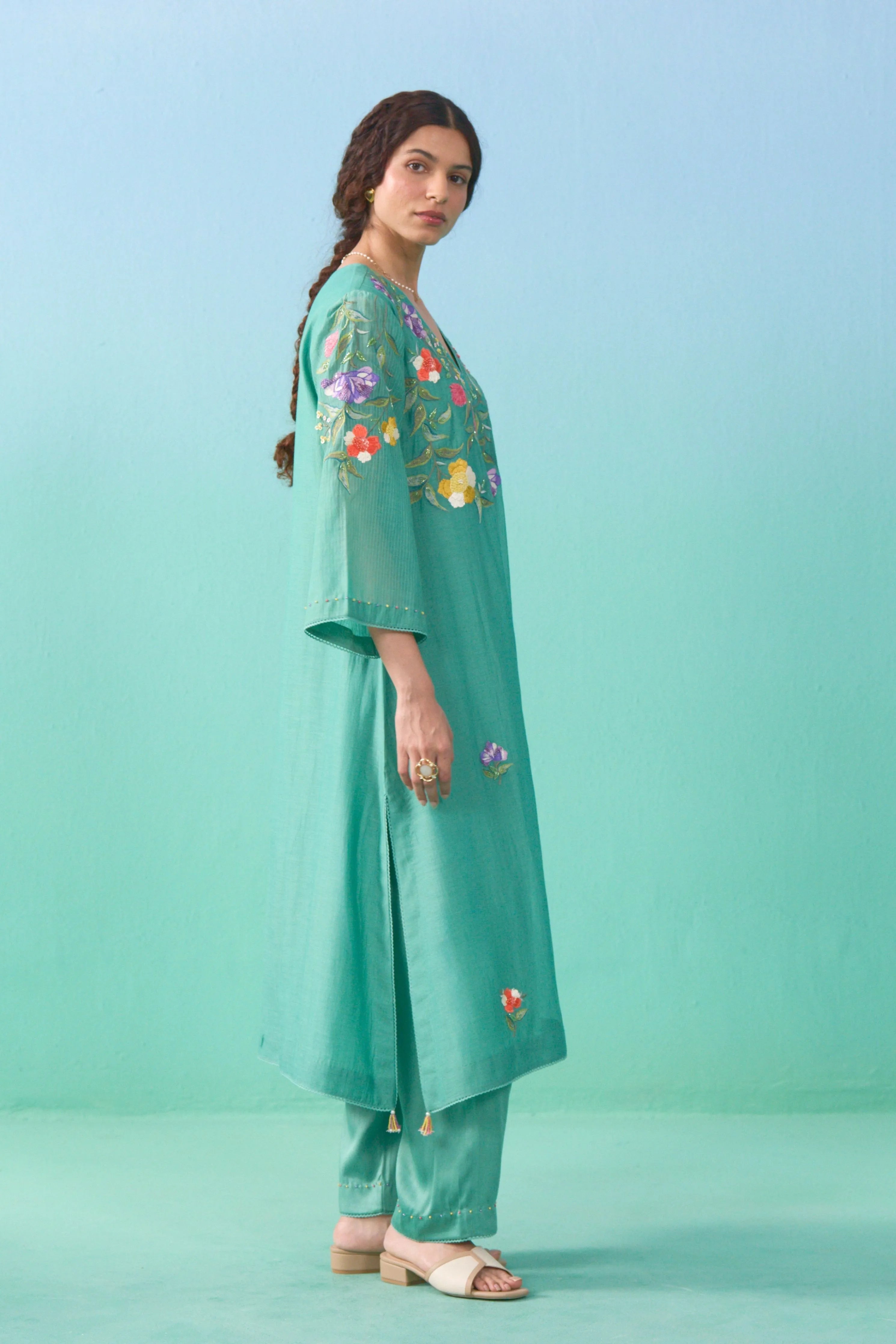 Matcha Parisa Kurta Set