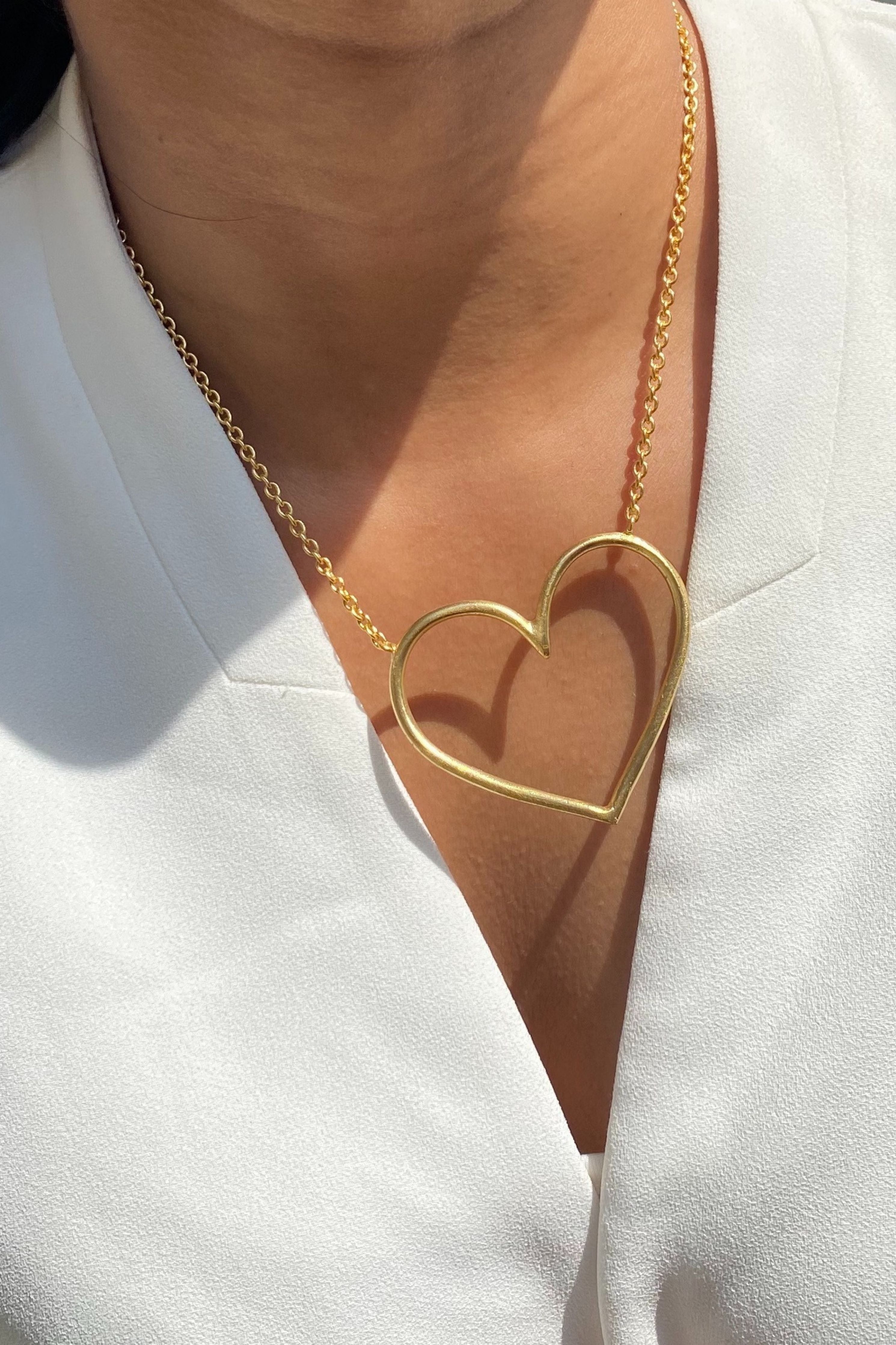 Amor Necklace