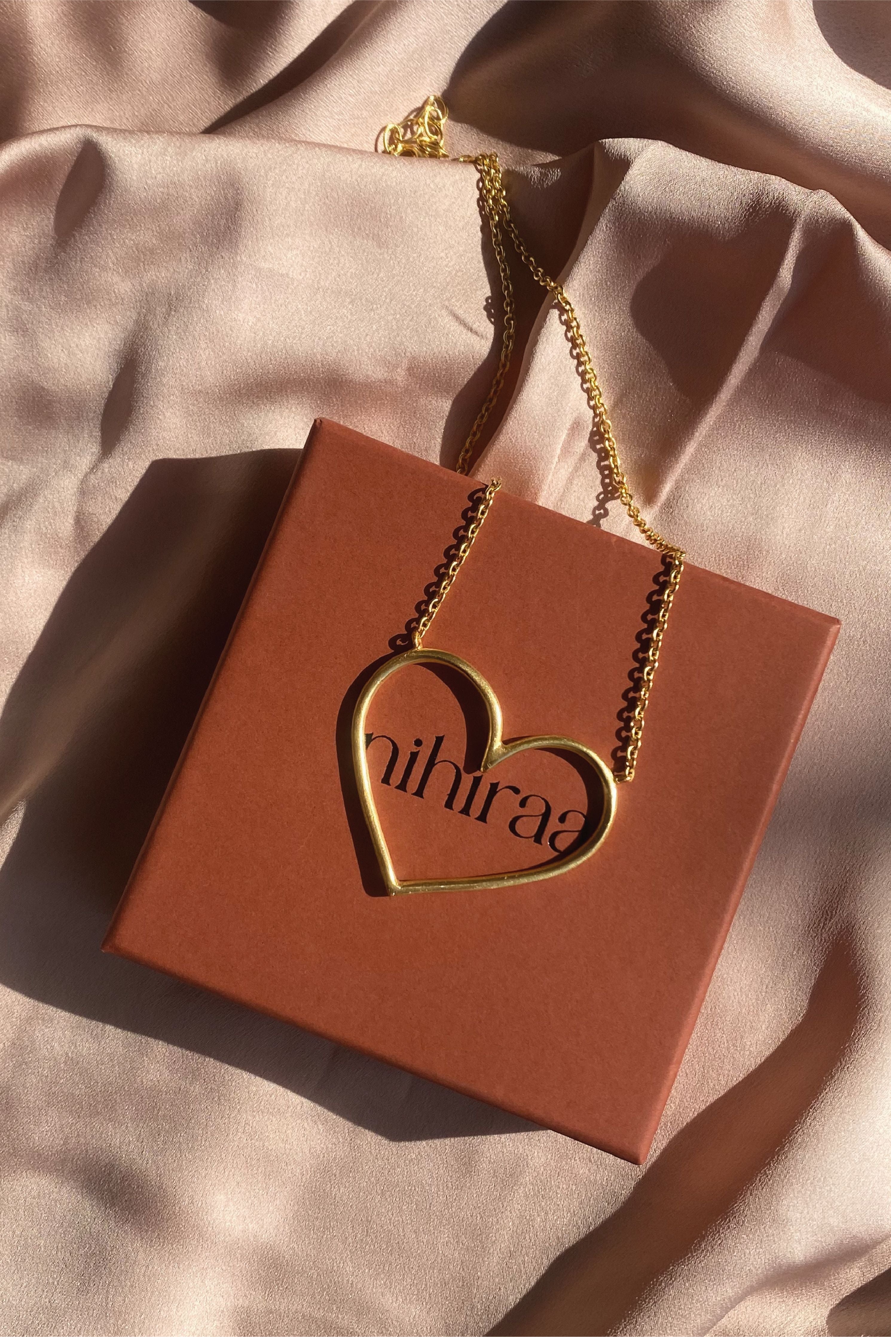 Amor Necklace