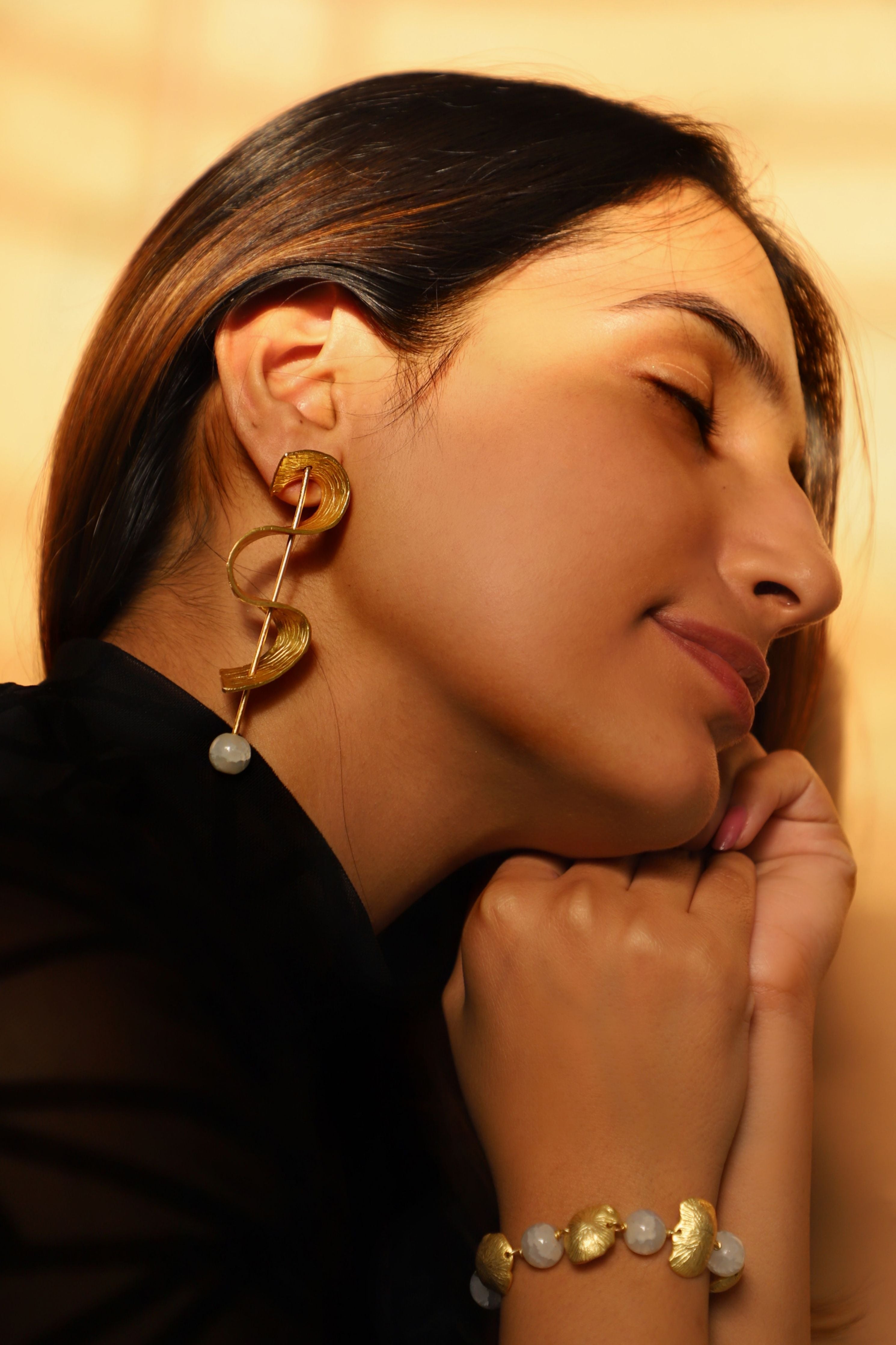 Aarna Earrings