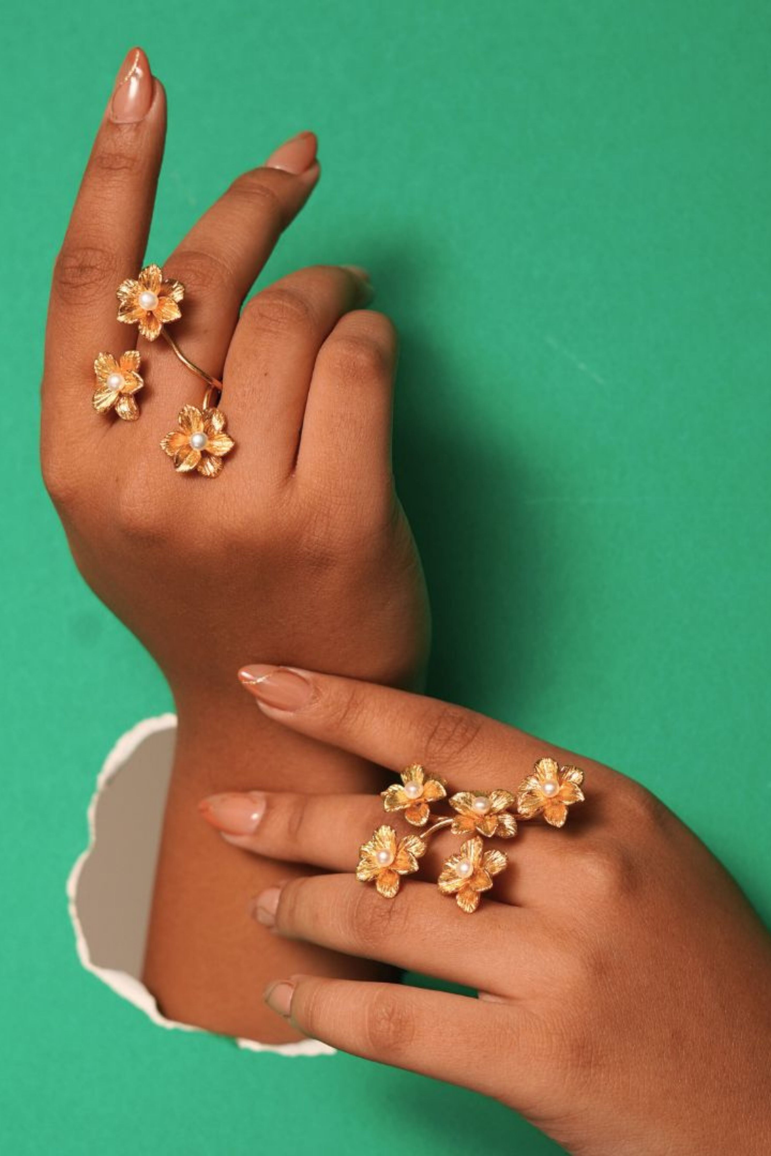 Blossom of 3 flowers Ring