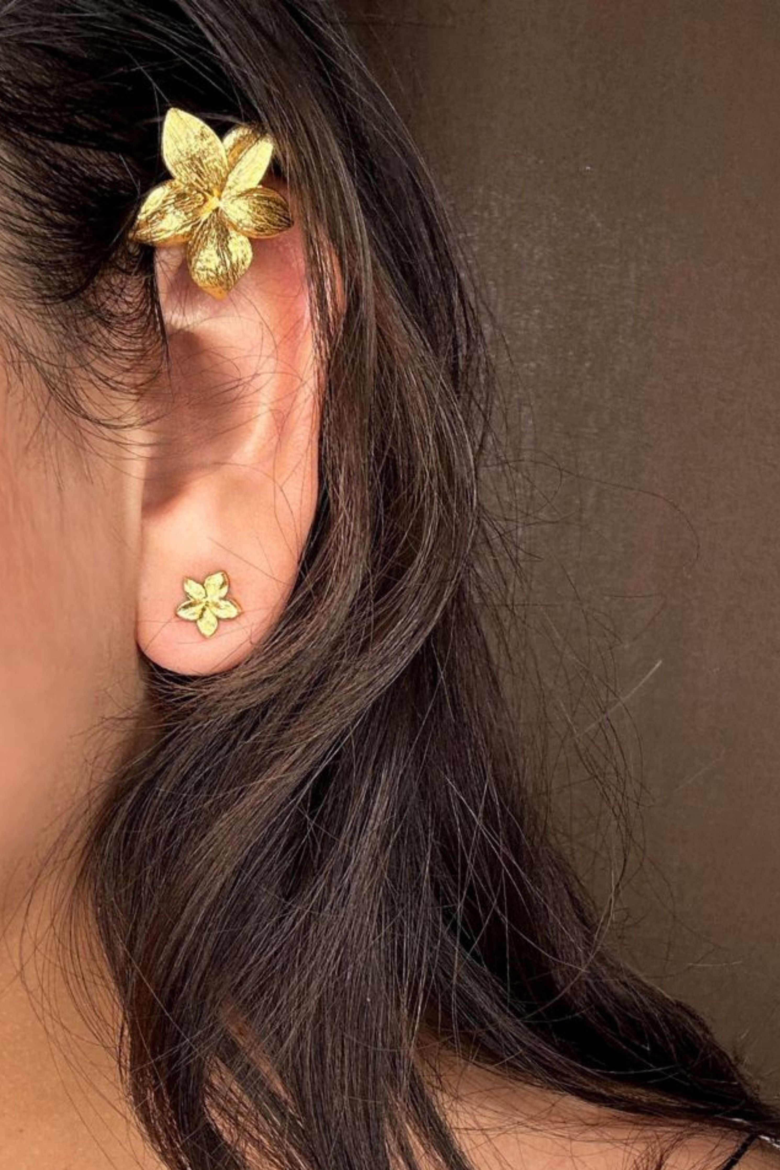 Blossom of 3 flowers Ring
