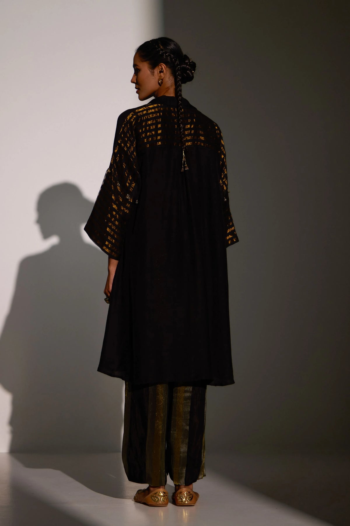 NIHAAR SET - BLACK