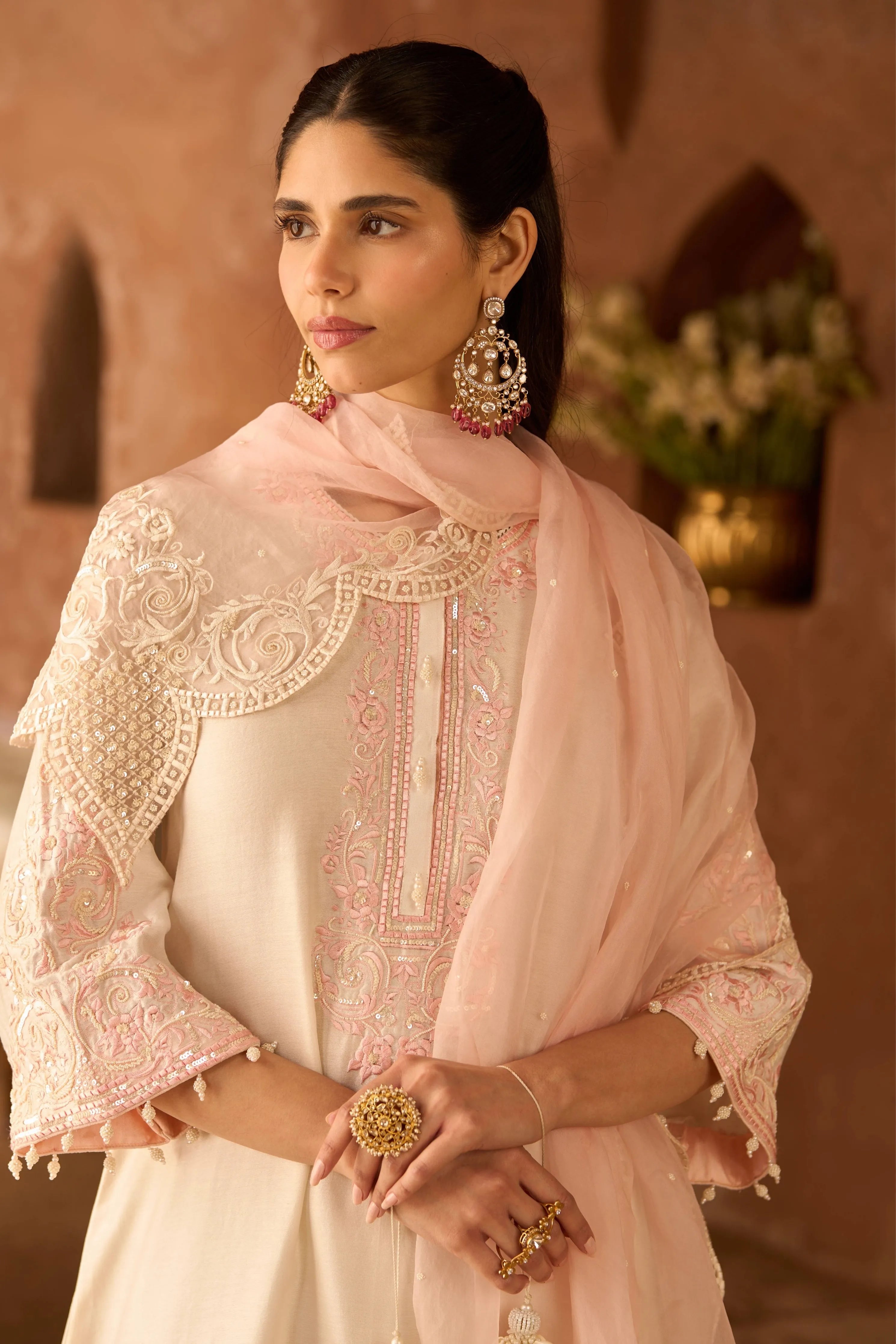 Ruhi Daisy Ivory & Pink Short Kurta Set