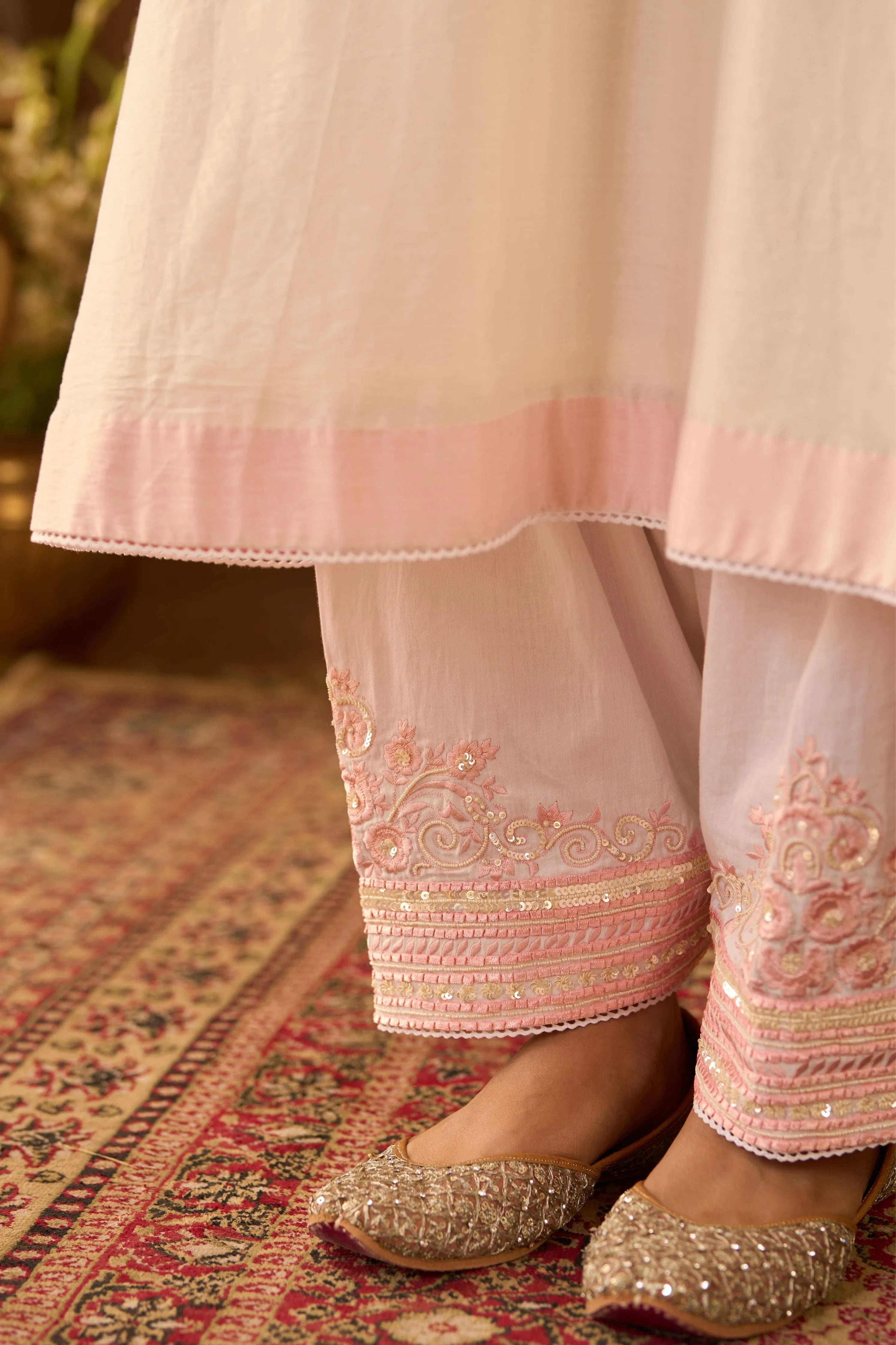 Sahabat  Daisy Ivory & Pink Kaaftan Set