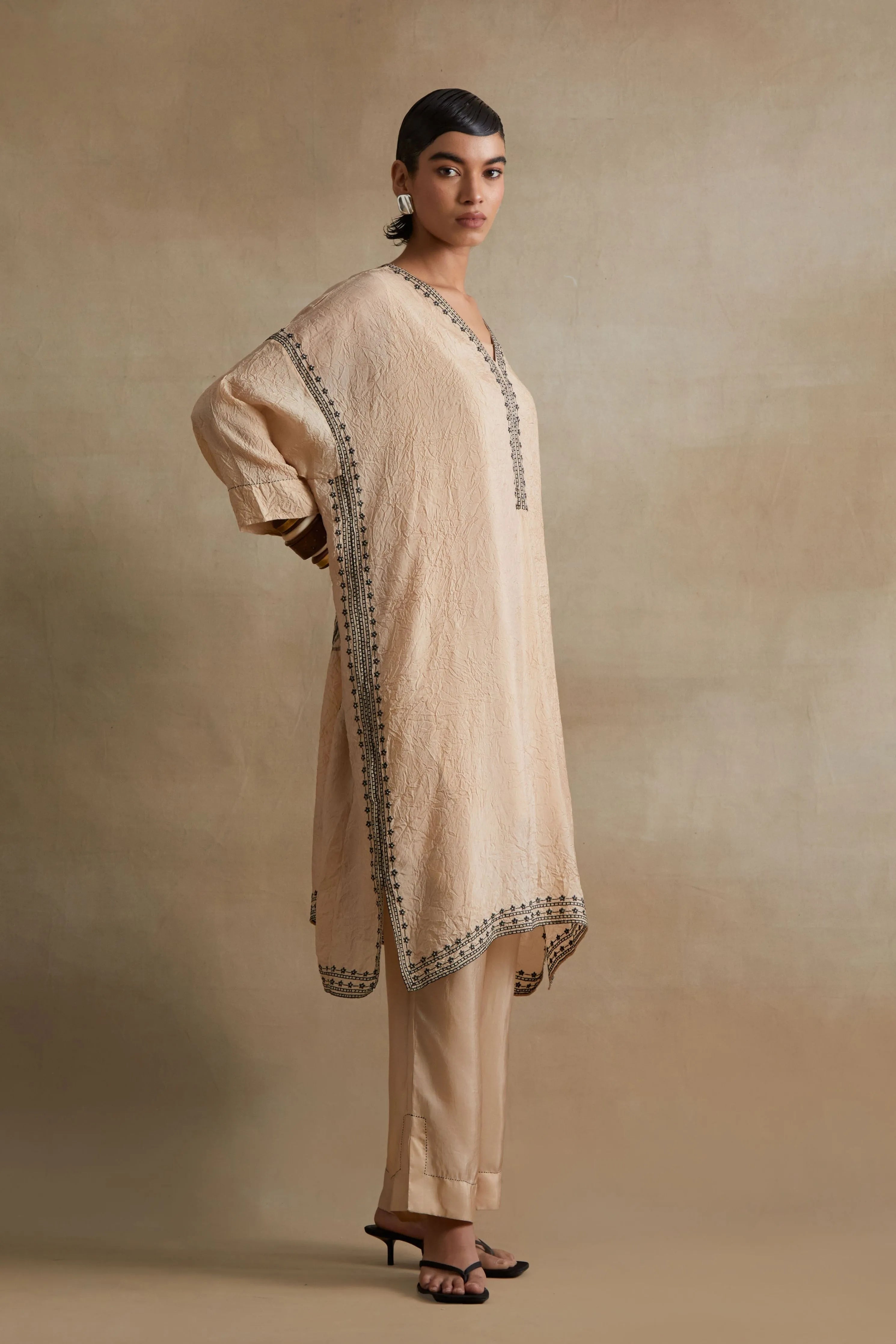Clay Thread Embroidered Kaftan Set