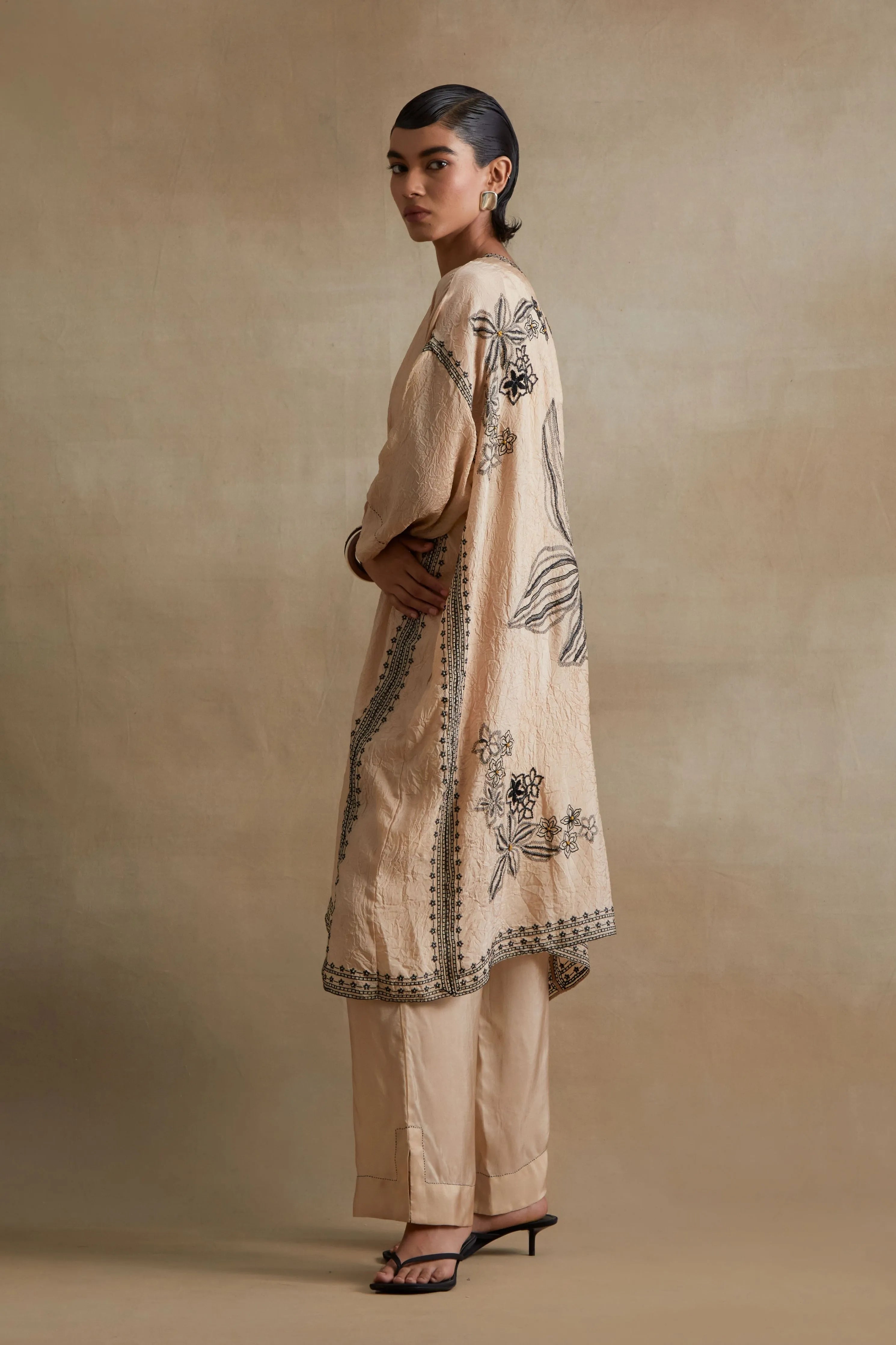 Clay Thread Embroidered Kaftan Set