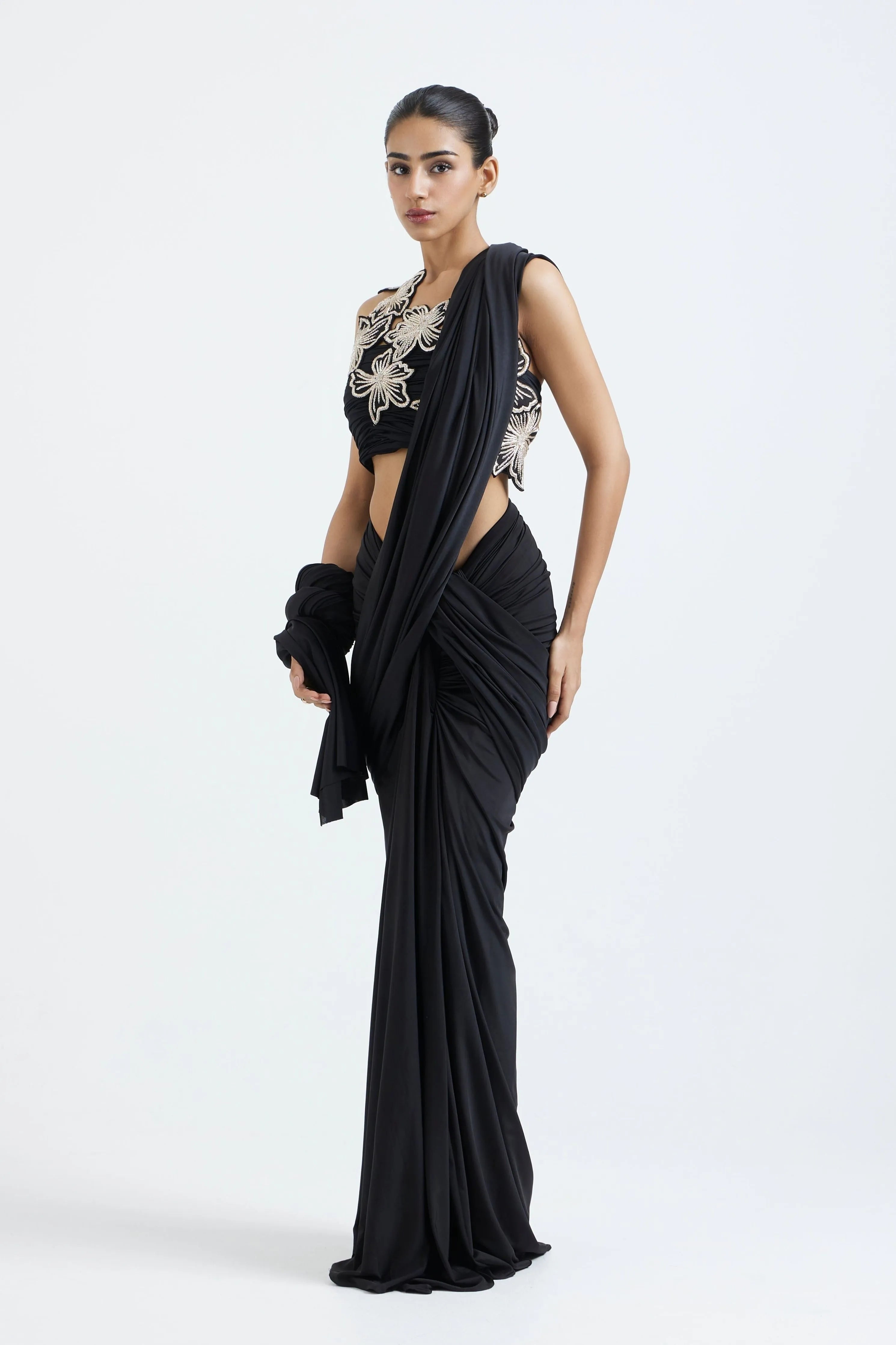 Mansi Set With Zardozi Overlay