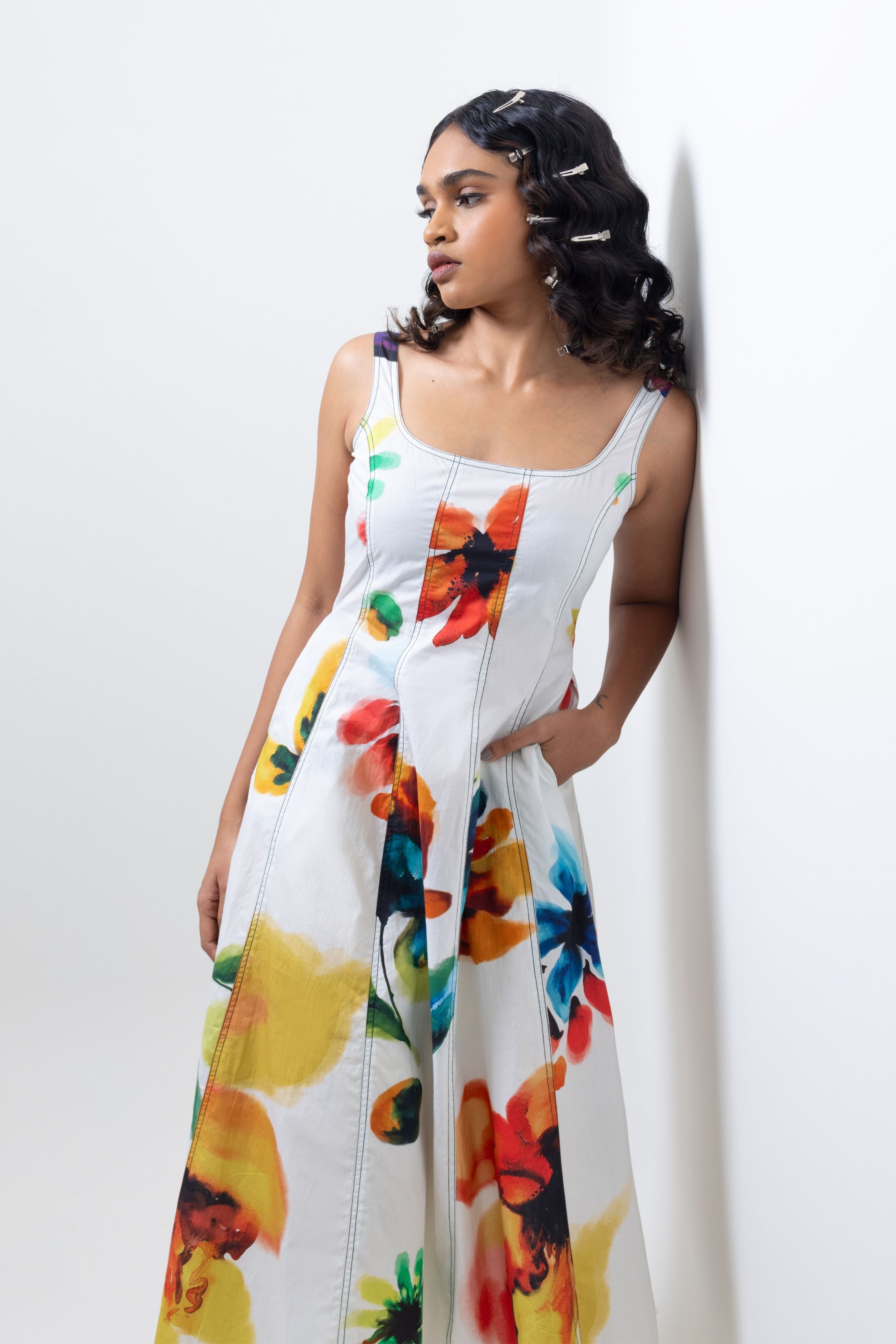 Elegant Midnight Bloom Sleeveless Dress