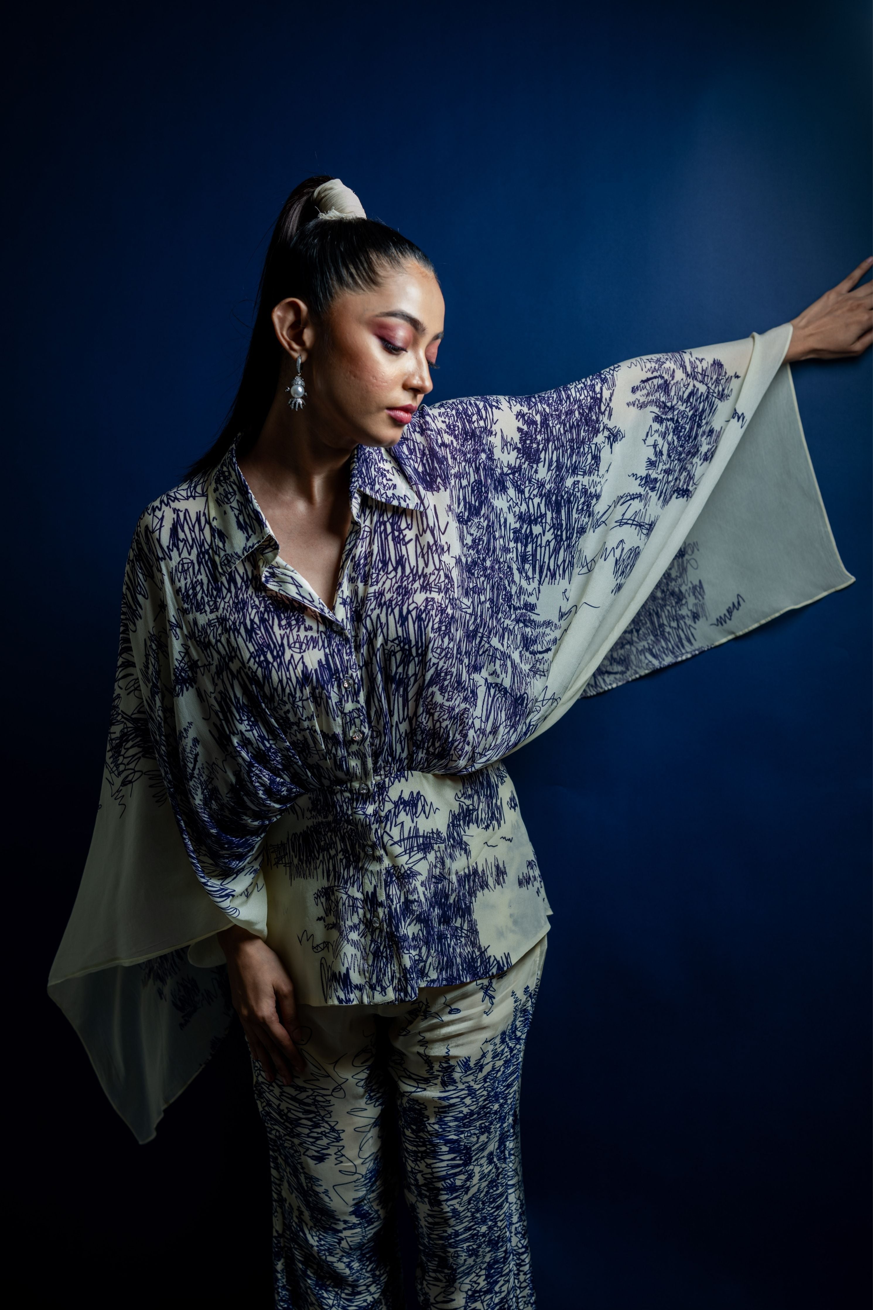 Printed Kaftaan Top With Jogger Pants