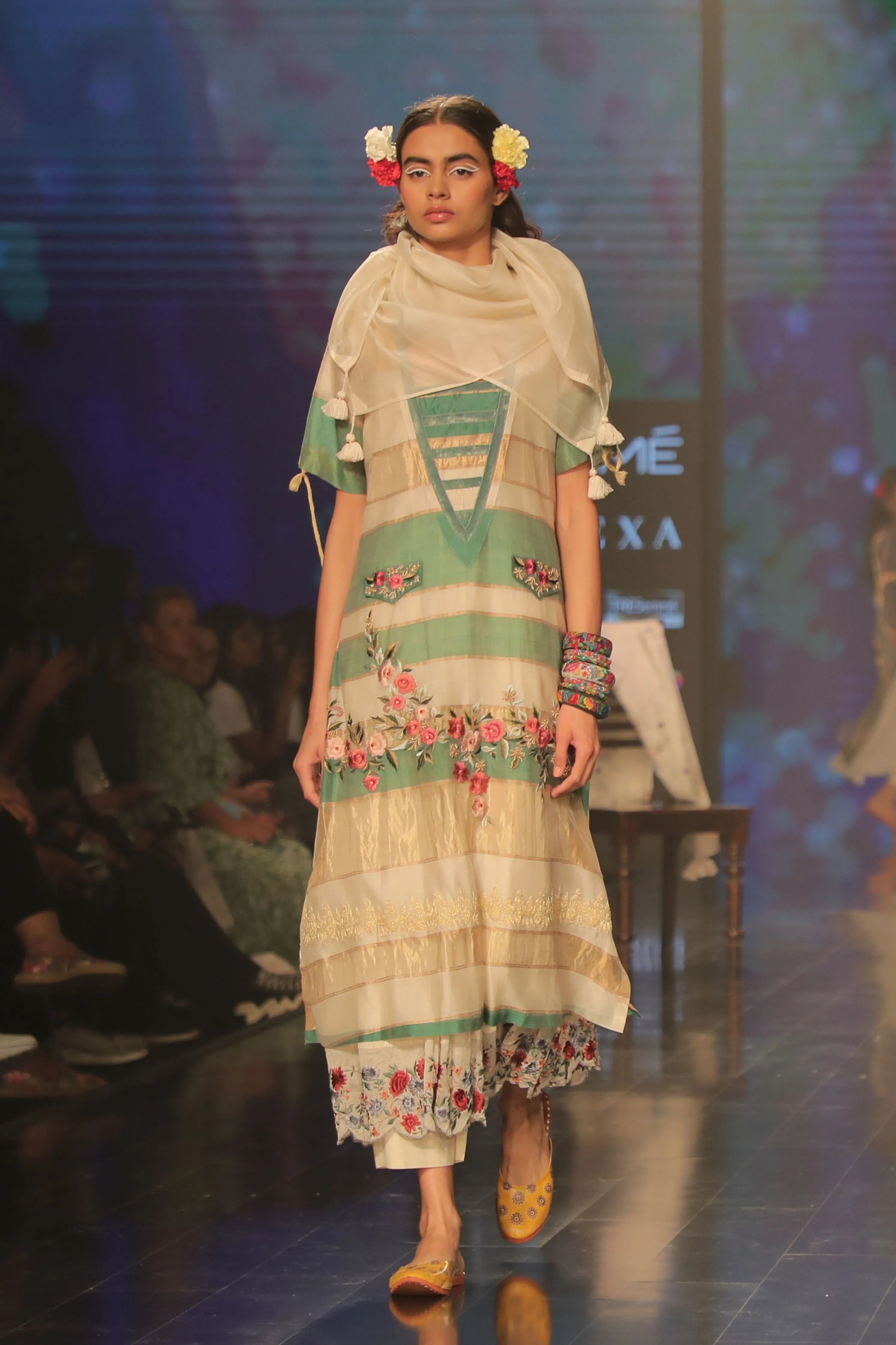 Green & Ivory Deep V Kurta