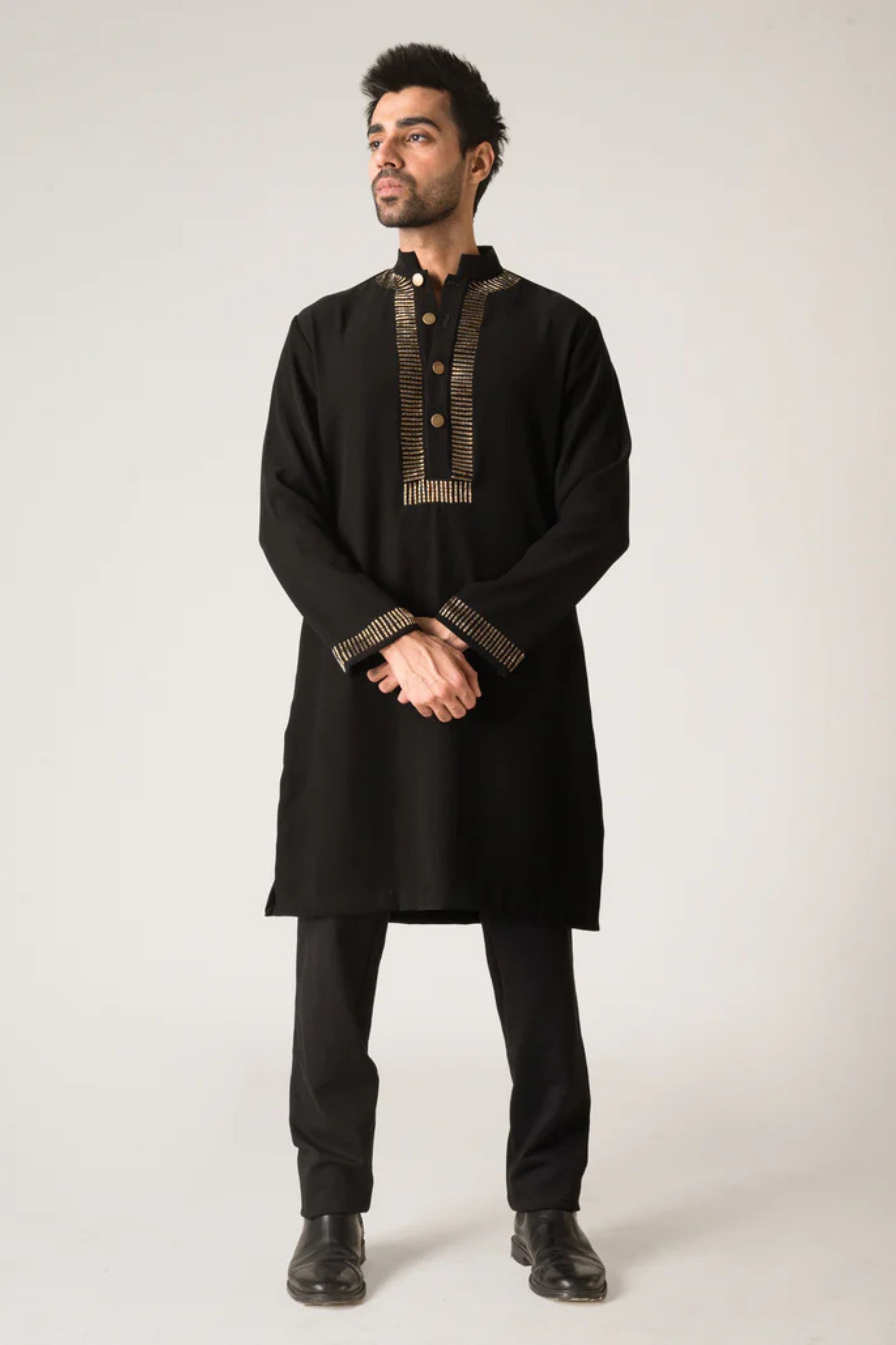 Parallel Embellished Kurta