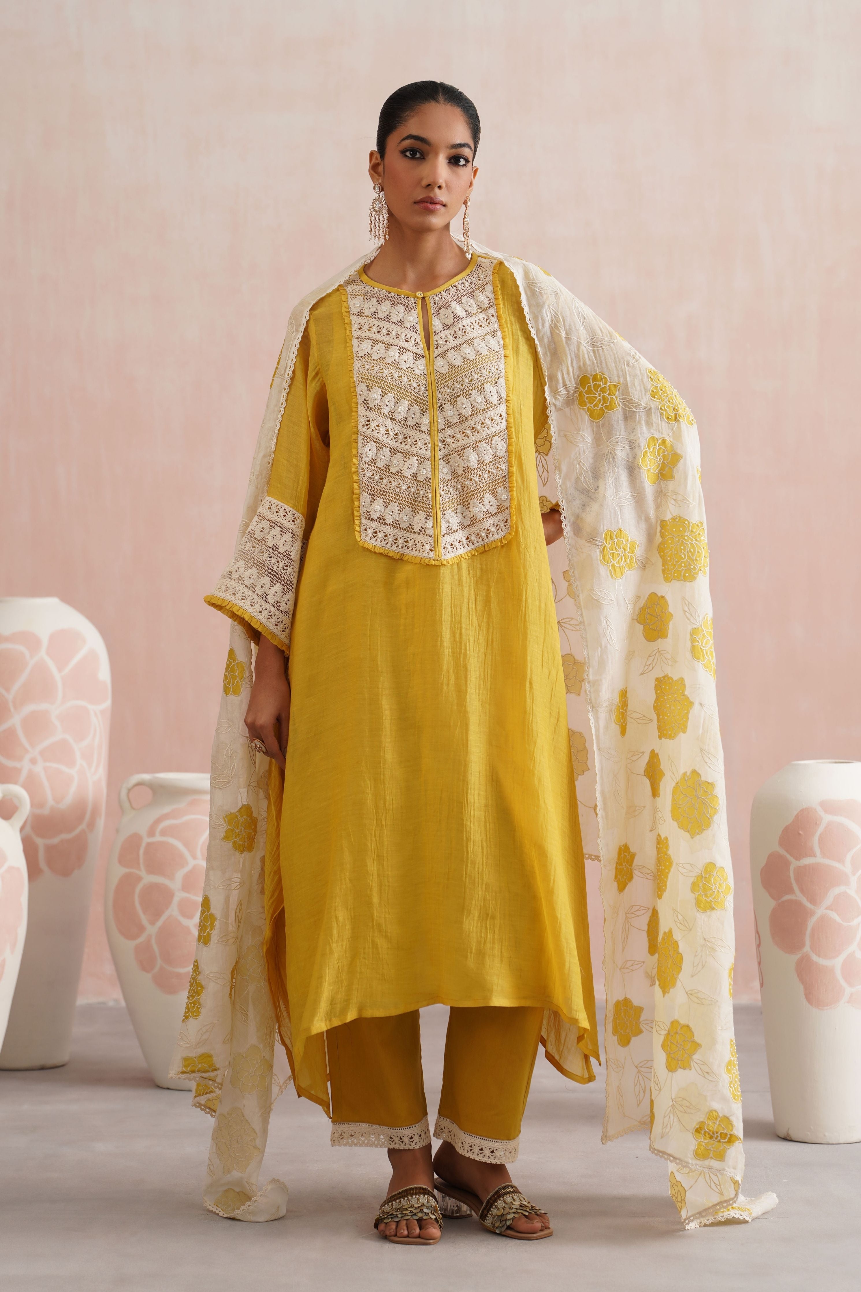 Dandelia  Kurta Set