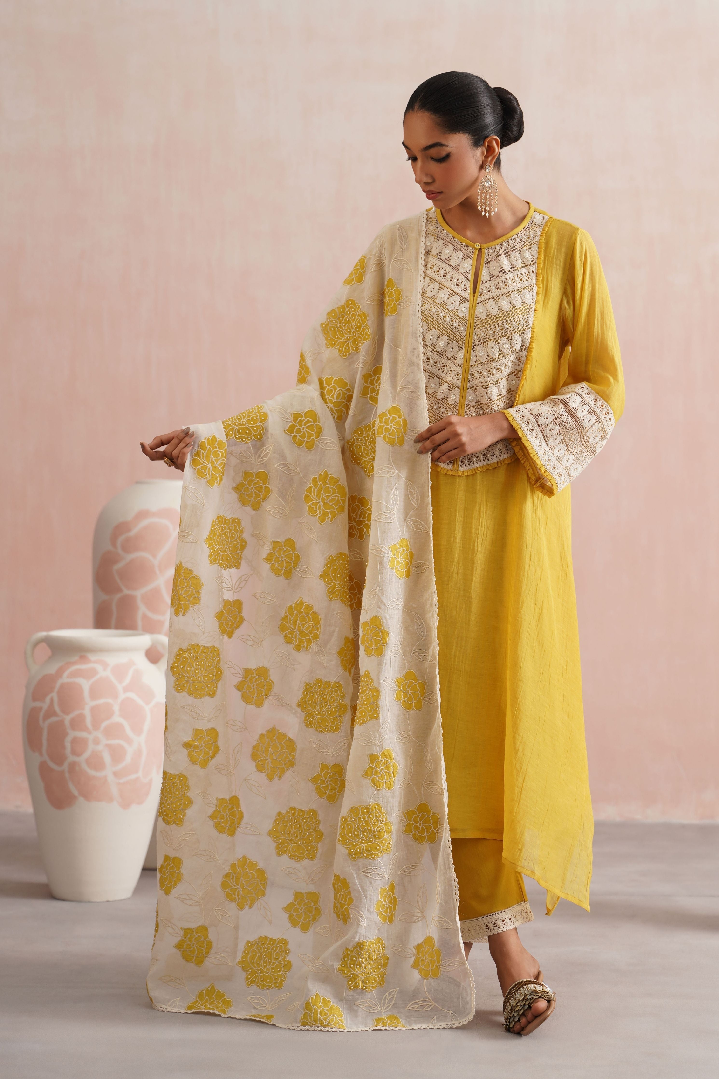 Dandelia  Kurta Set