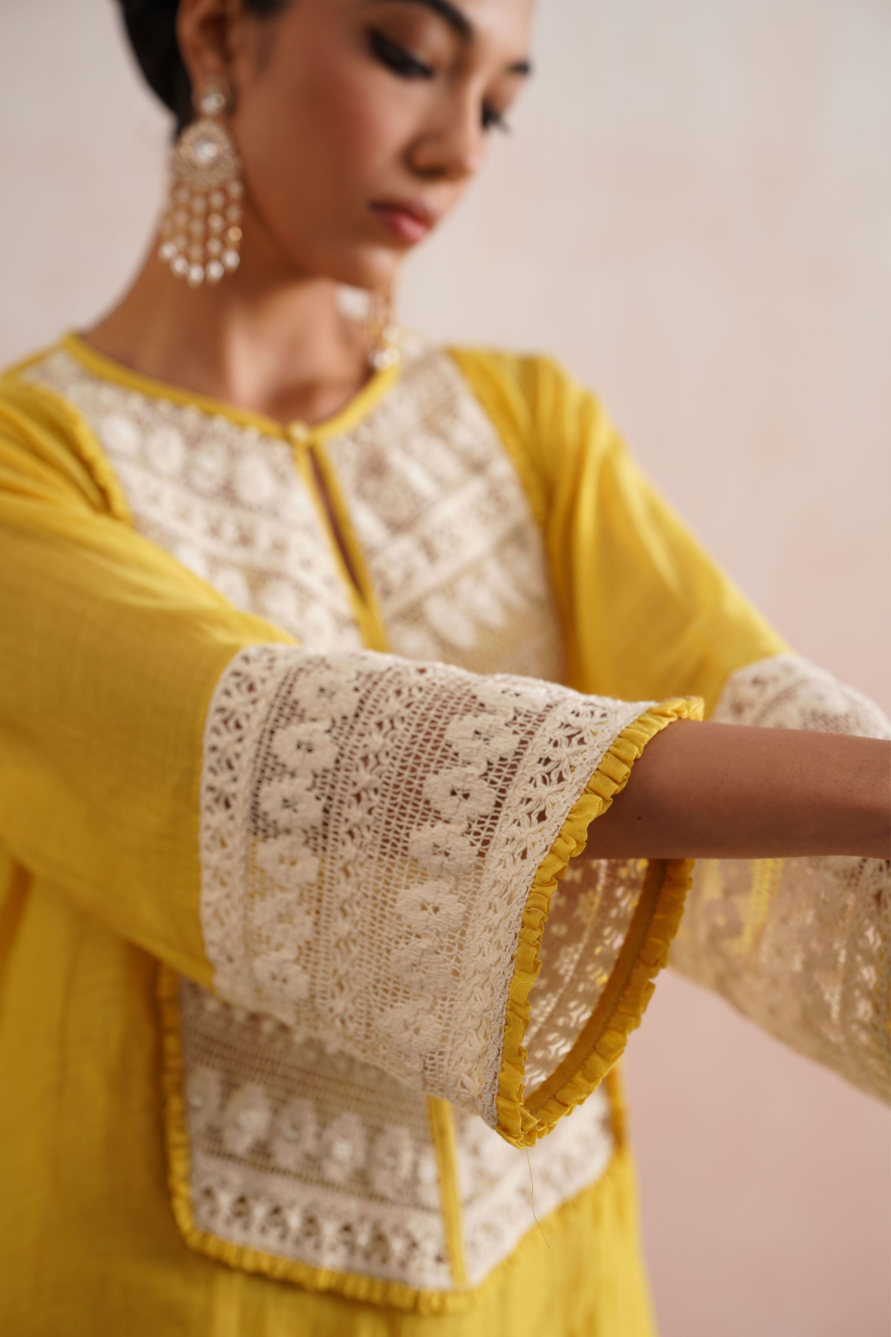 Dandelia  Kurta Set
