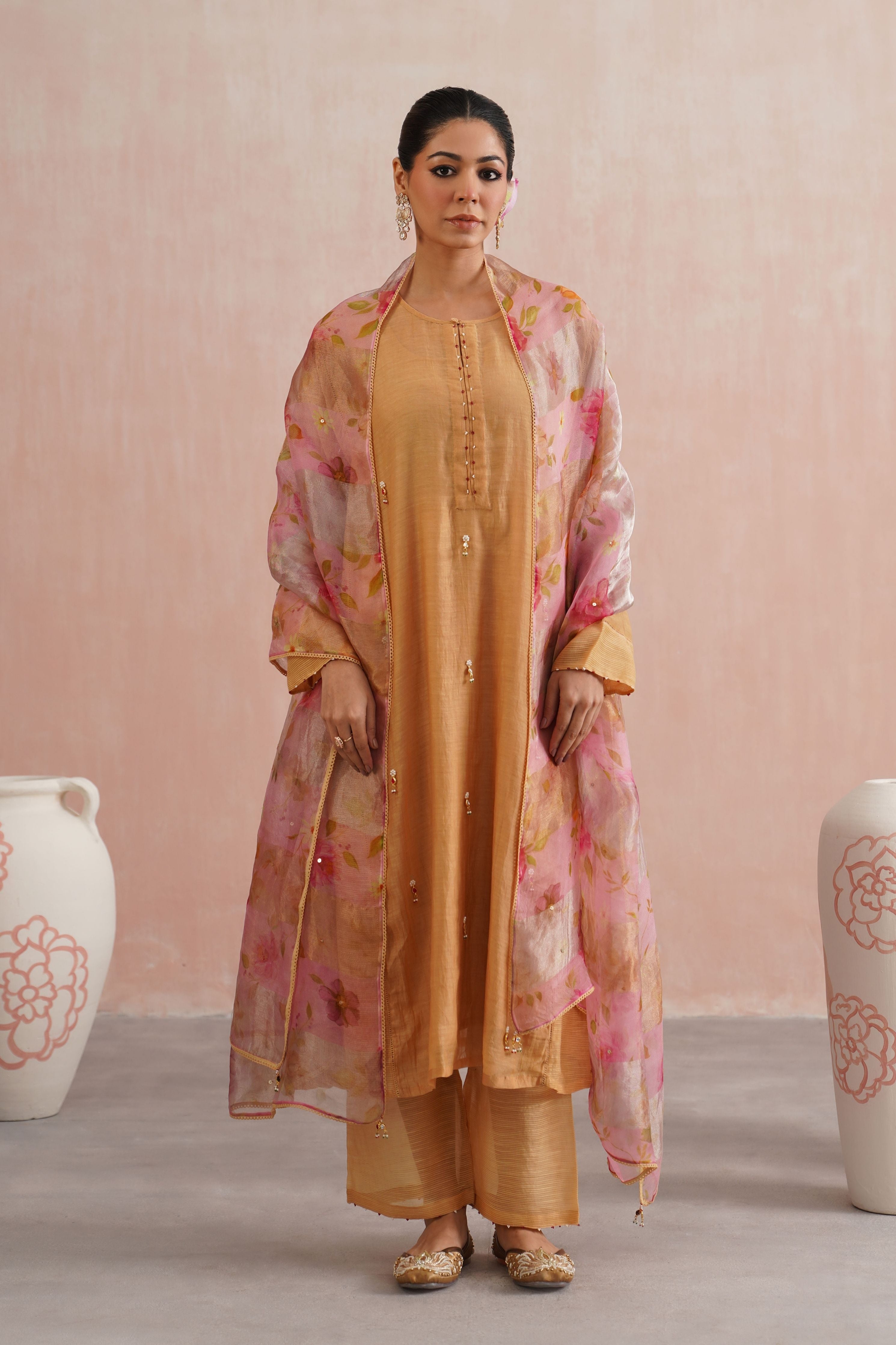 Inaaya  Kurta Set