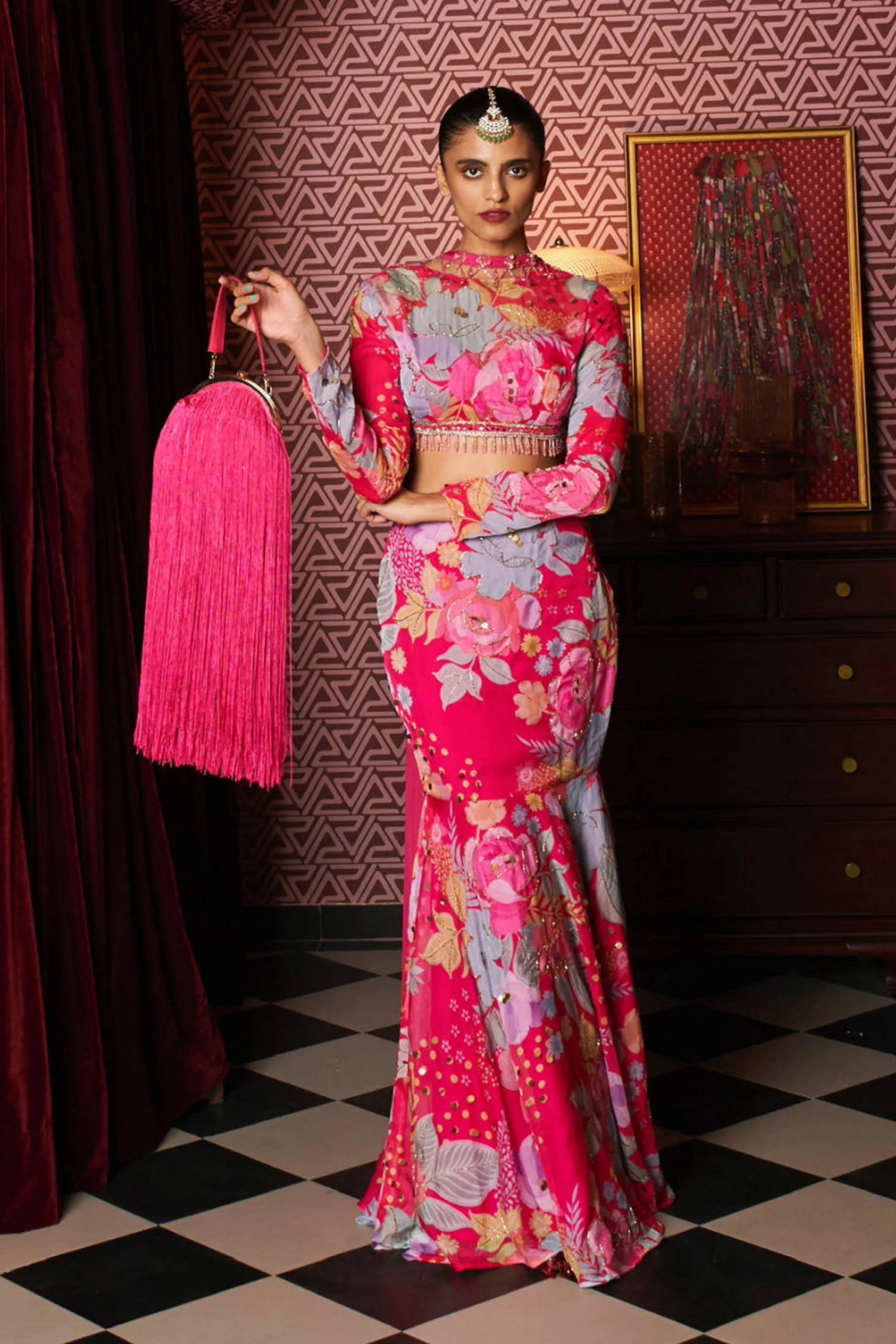 Queen Skirt Set 2.0